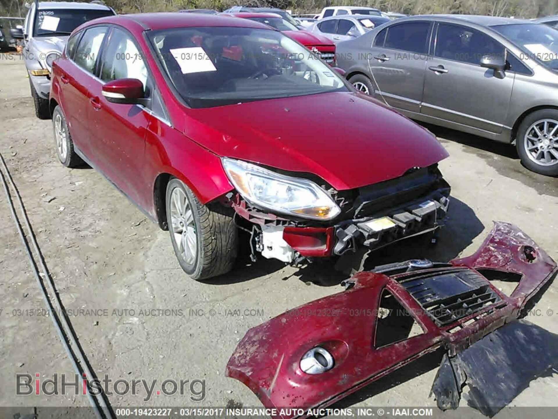 Photo 1FAHP3M25CL321889 - Ford Focus 2012