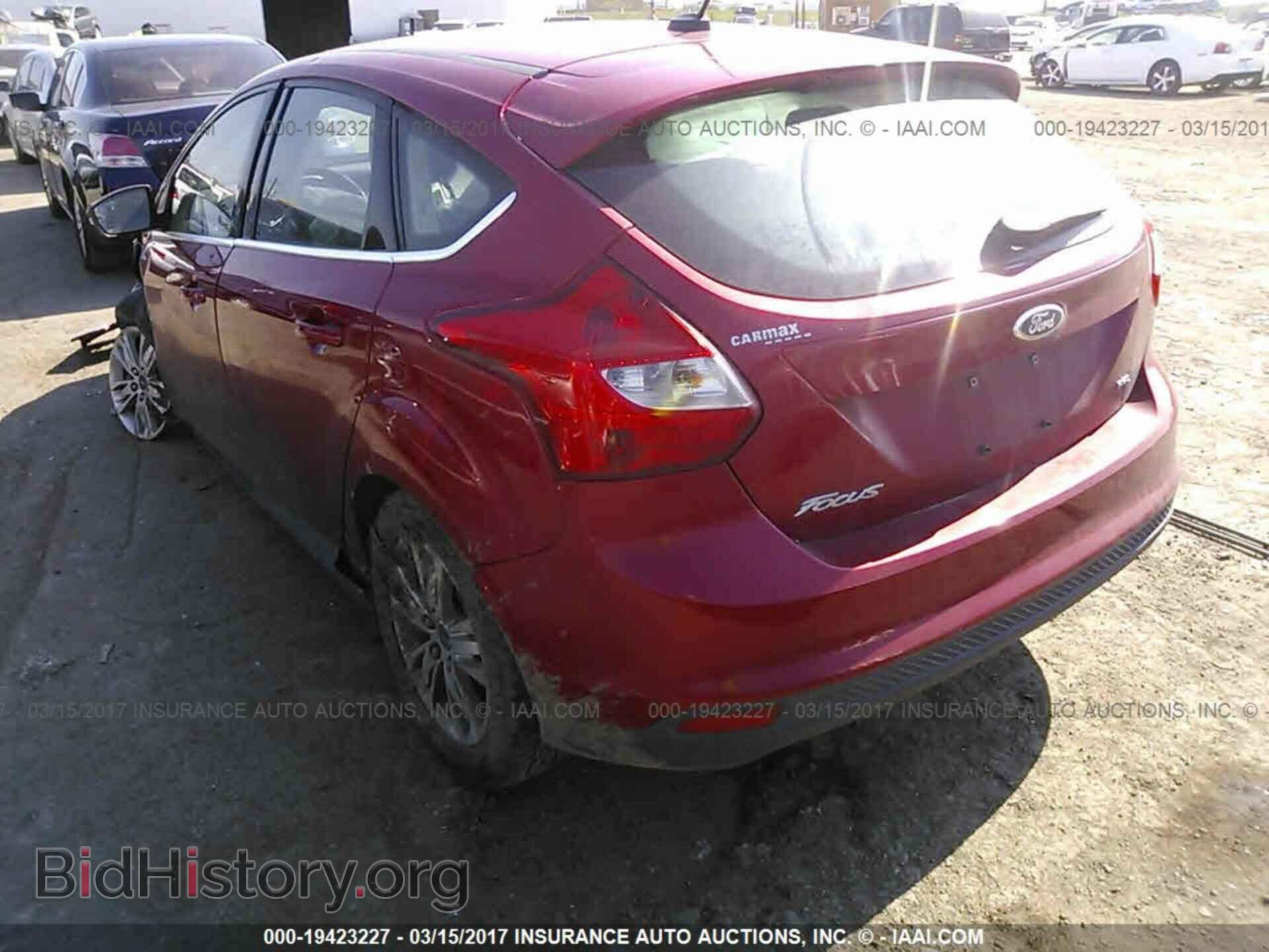 2012 Ford Focus - VIN: 1FAHP3M25CL321889 - Photo 3