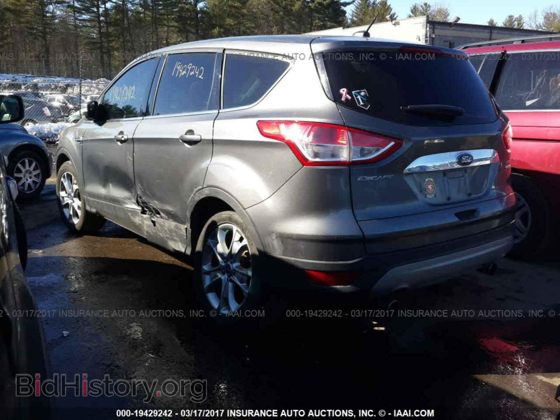 2013 Ford Escape - VIN: 1FMCU9HX8DUA72517 - Фото 3