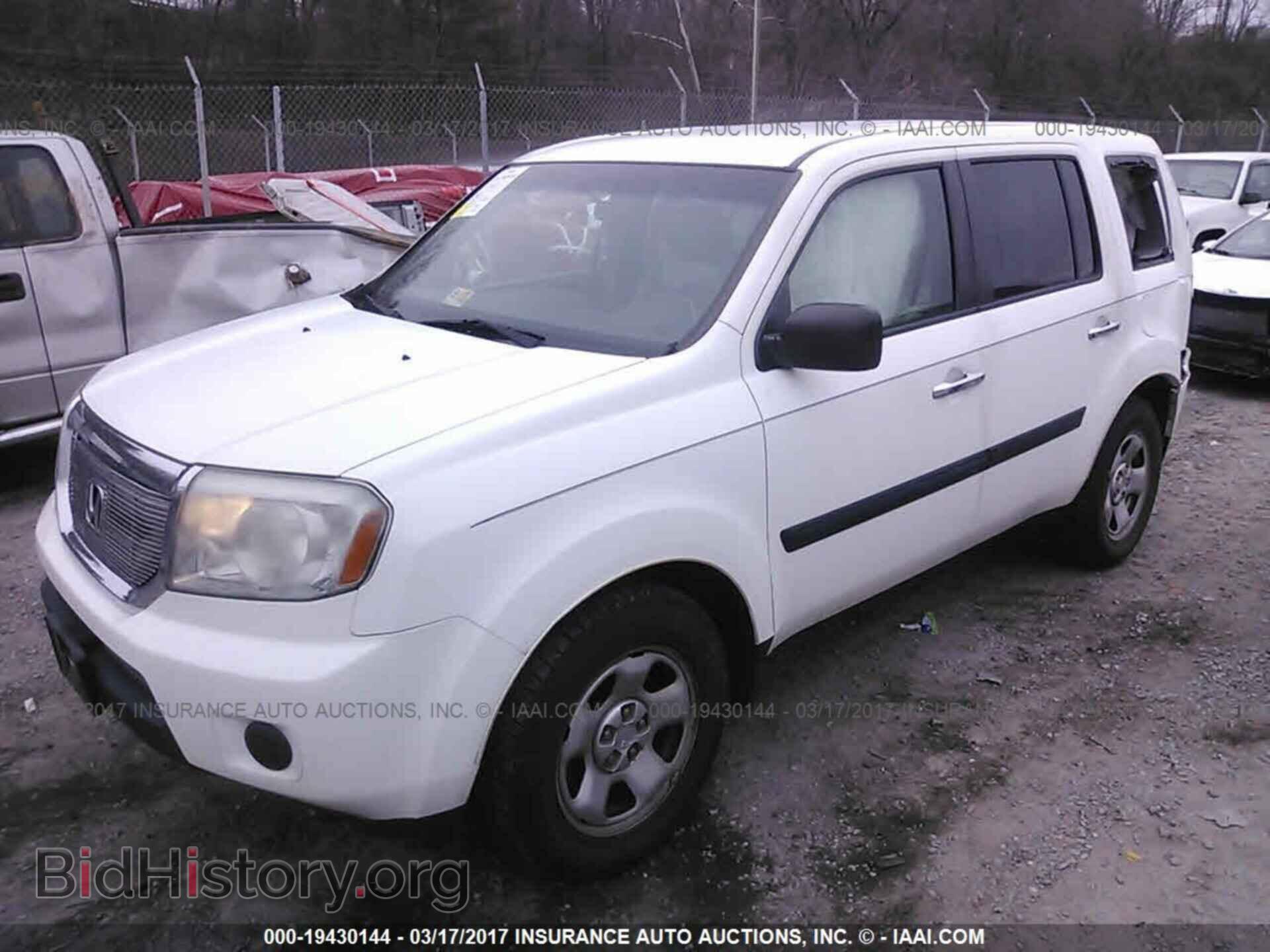 2011 Honda Pilot - VIN: 5FNYF3H22BB007724 - Photo 2
