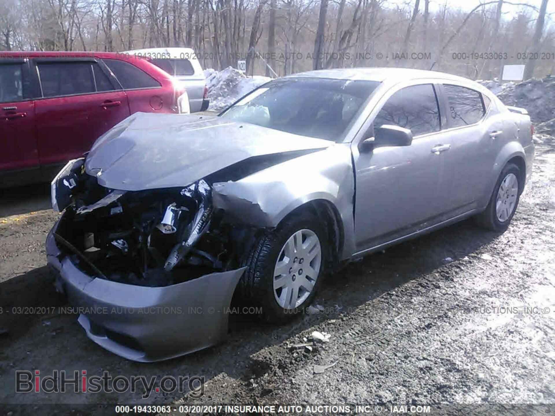 2014 Dodge Avenger - VIN: 1C3CDZAB1EN203810 - Фото 2