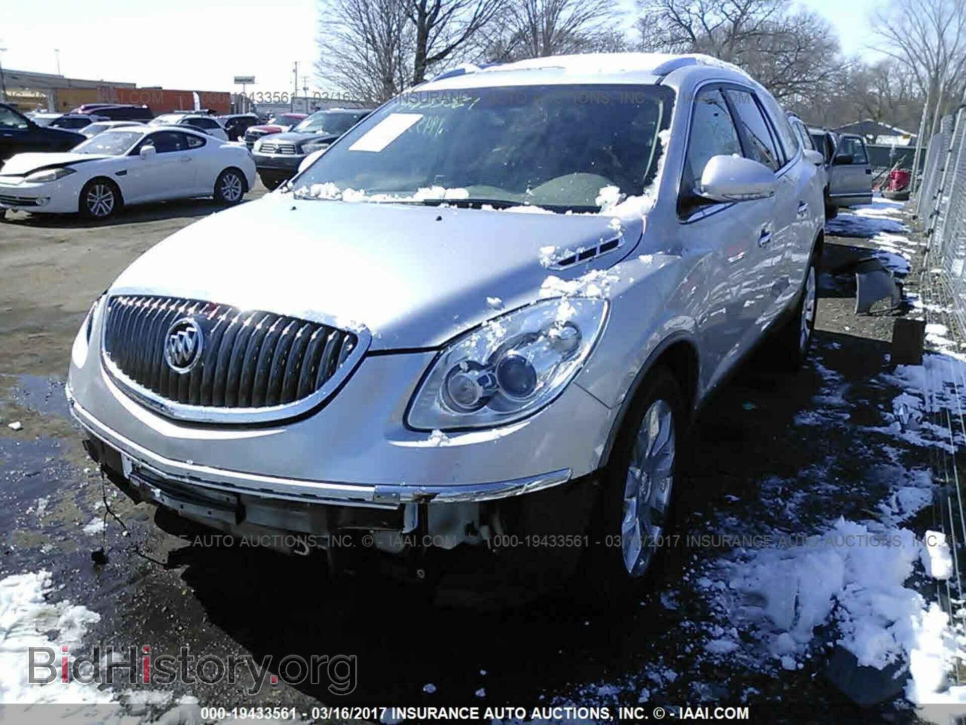 2012 Buick Enclave - VIN: 5GAKVDED2CJ266035 - Фото 2