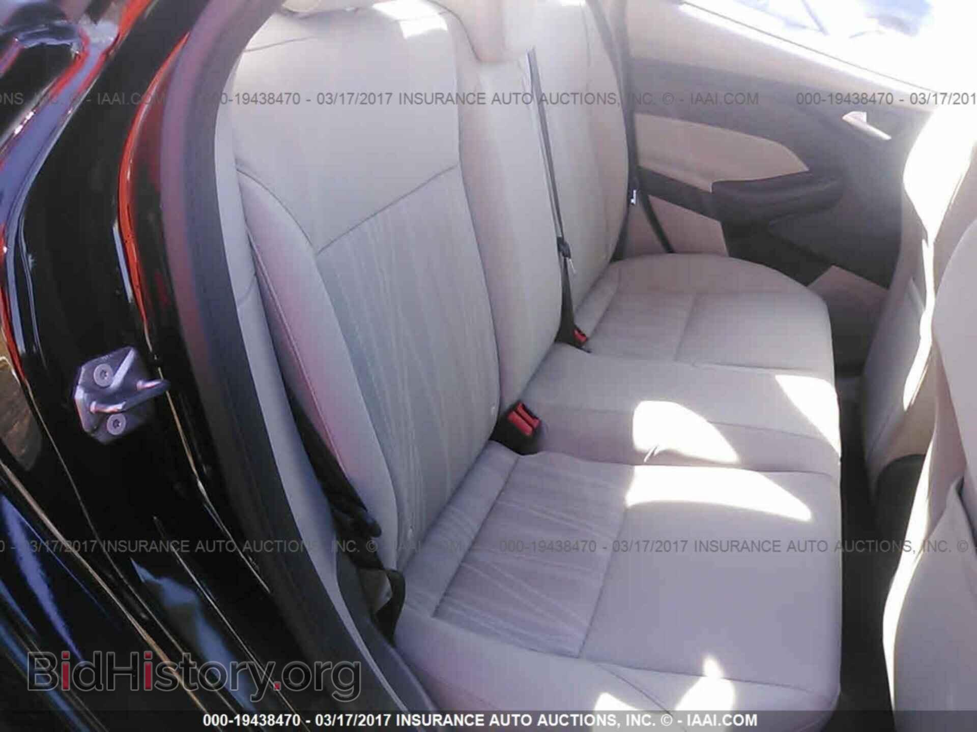 2015 Ford Focus - VIN: 1FADP3F27FL310781 - Photo 8