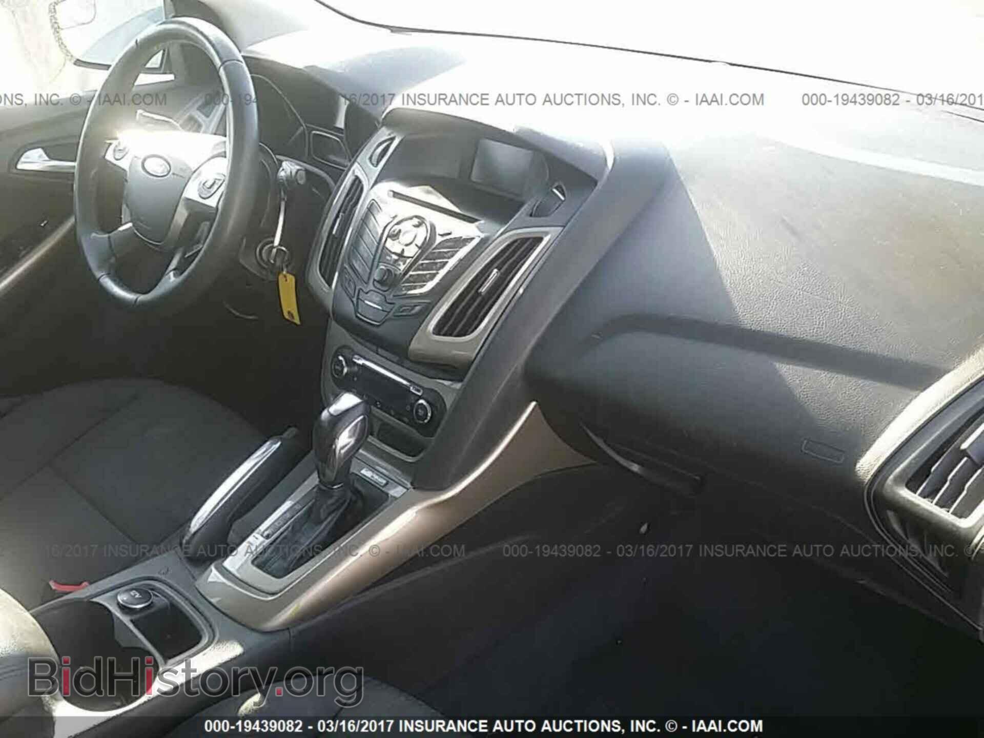 2012 Ford Focus - VIN: 1FAHP3M22CL382889 - Фото 5