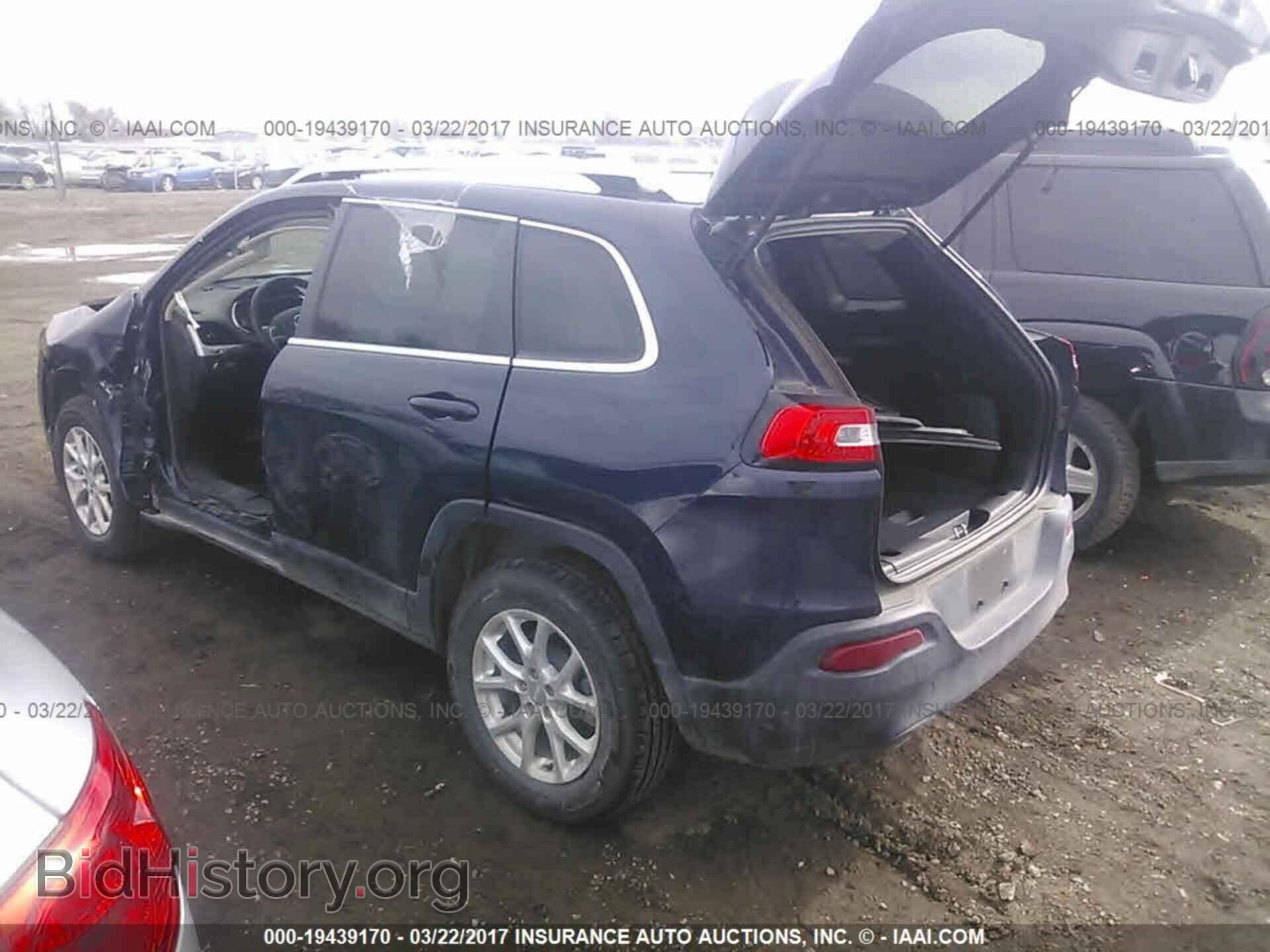 2014 Jeep Cherokee - VIN: 1C4PJMCS9EW246100 - Photo 3