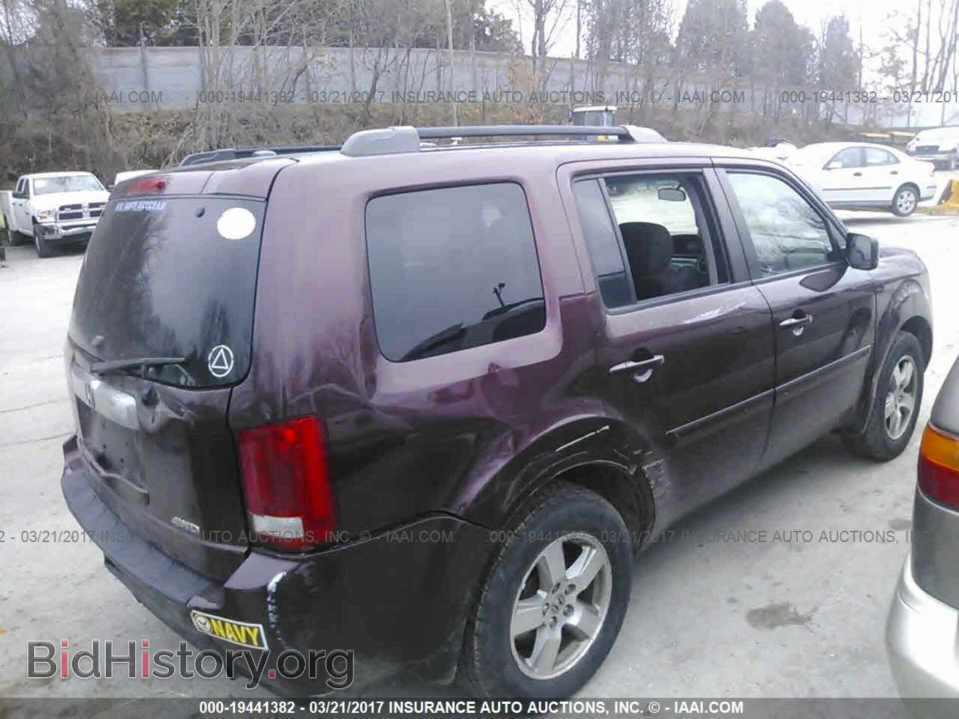 2011 Honda Pilot - VIN: 5FNYF4H46BB007409 - Photo 4