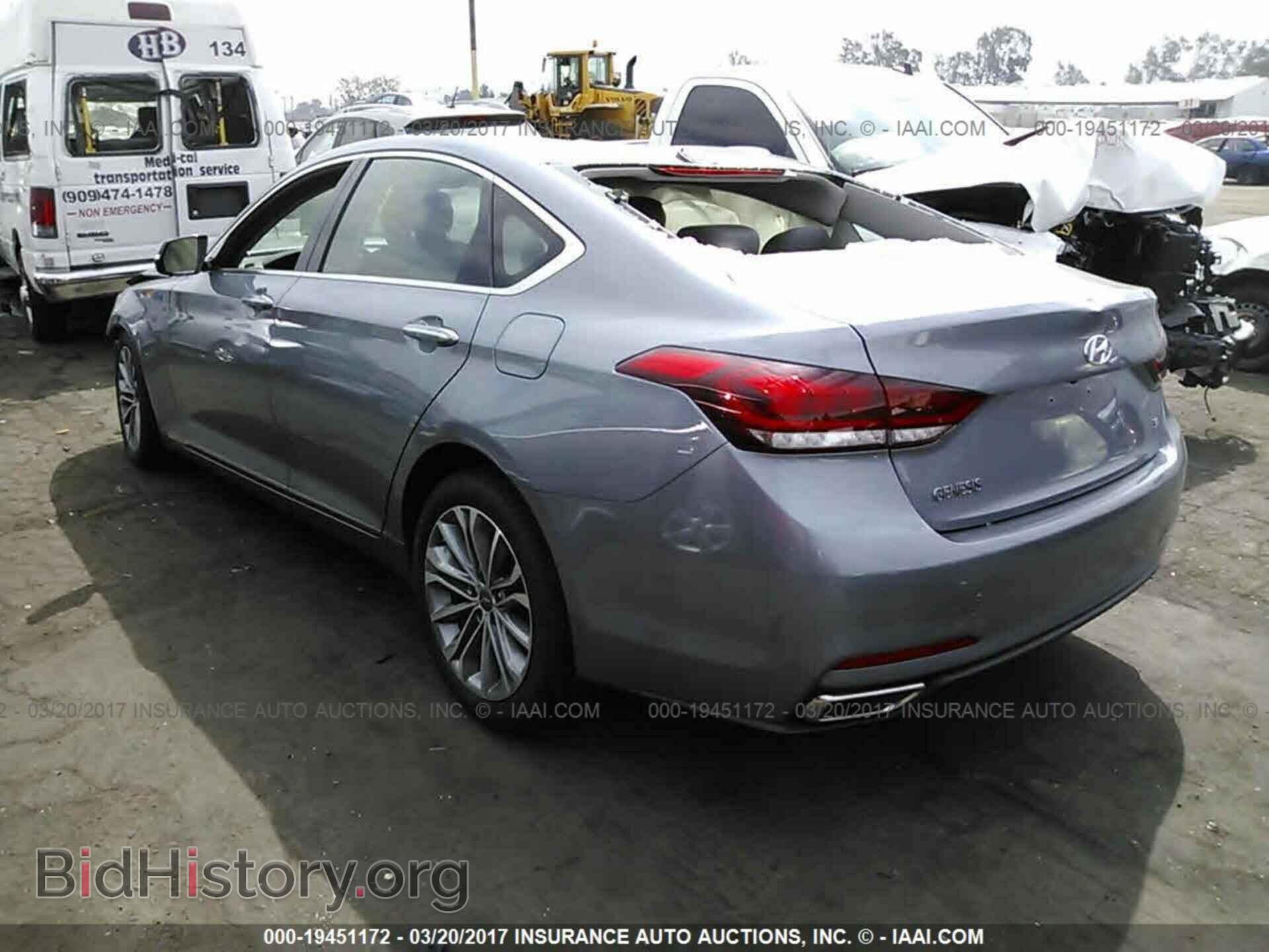 2016 Hyundai Genesis - VIN: KMHGN4JE2GU143502 - Фото 3