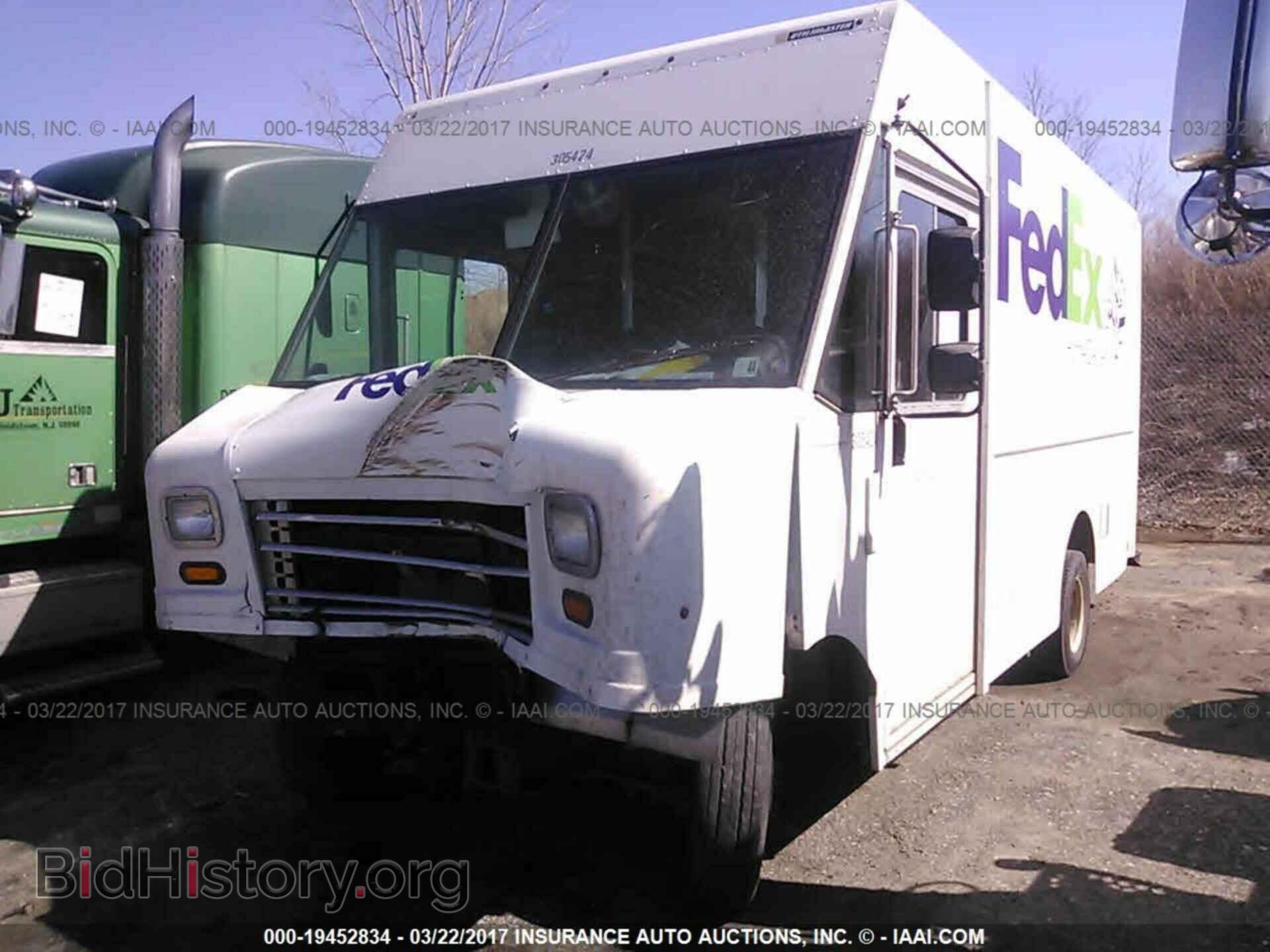 2012 Ford Econoline - VIN: 1FC2E3KL6CDA91467 - Photo 2