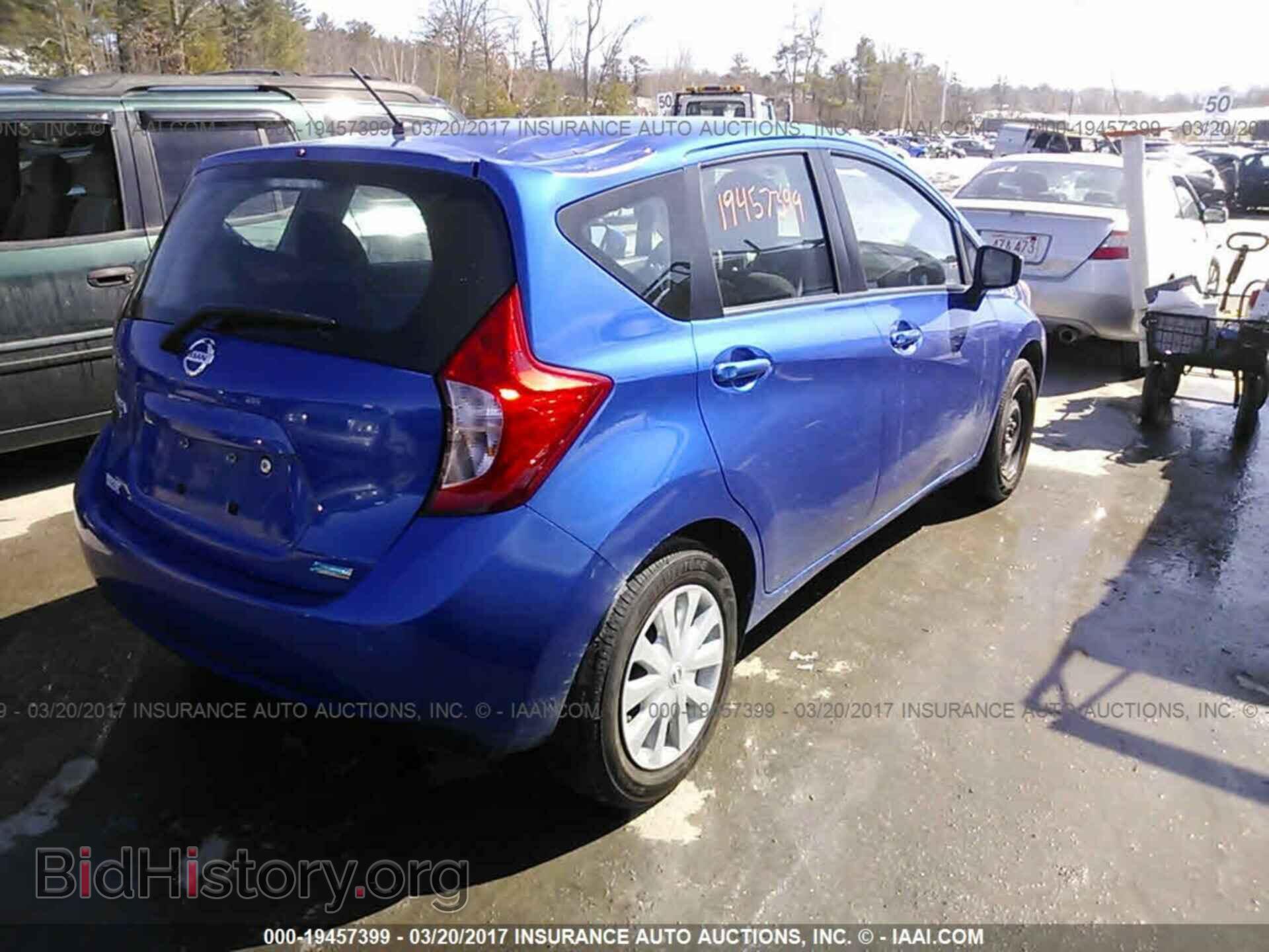 2016 Nissan Versa note - VIN: 3N1CE2CP9GL380636 - Photo 4