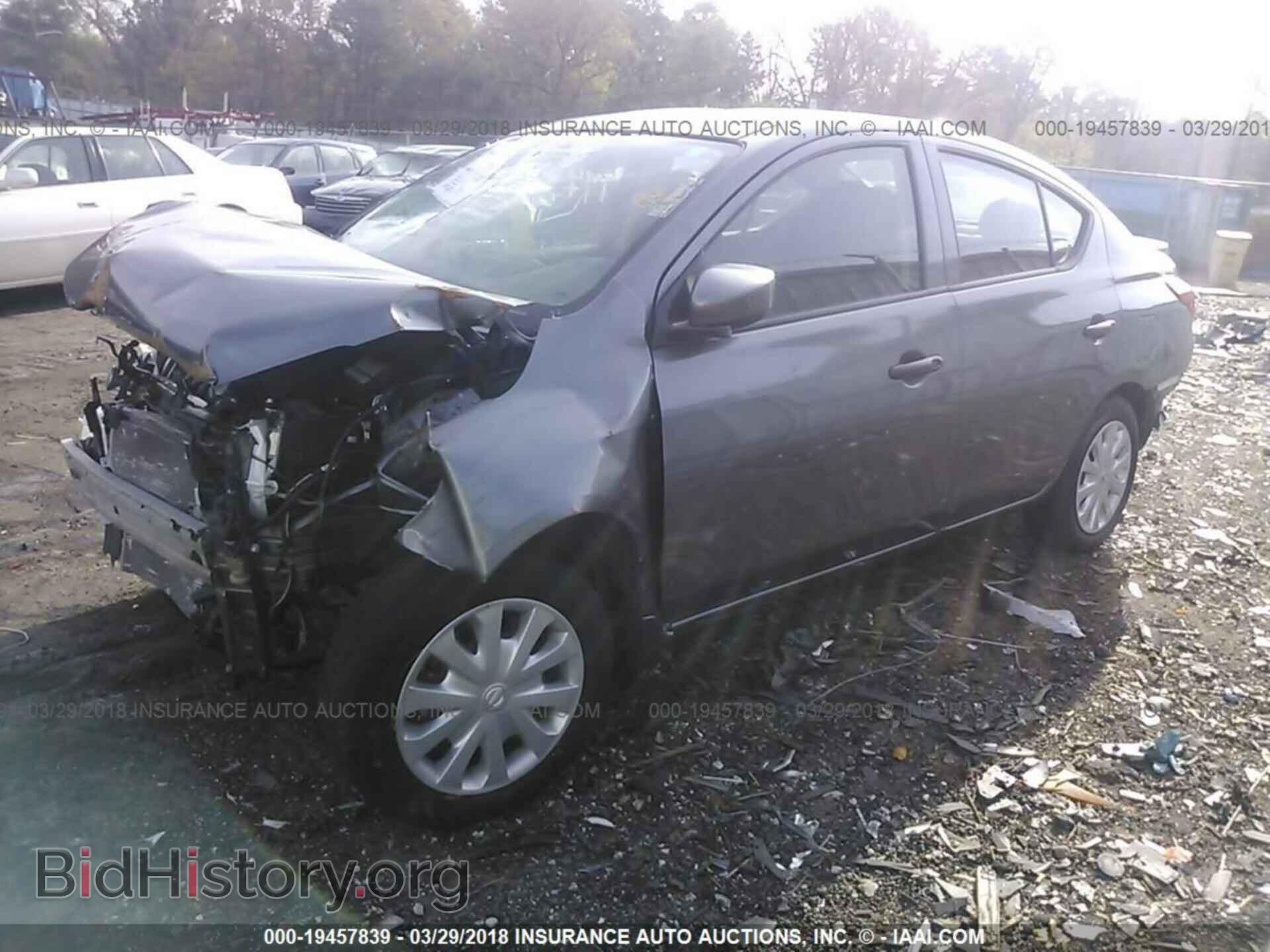 2016 Nissan Versa - VIN: 3N1CN7APXGL915845 - Photo 2