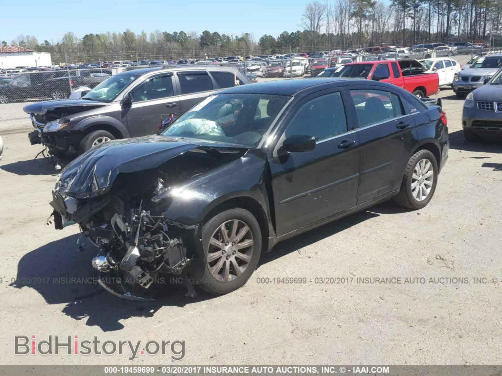 2012 Chrysler 200 - VIN: 1C3CCBBB9CN166771 - Фото 2