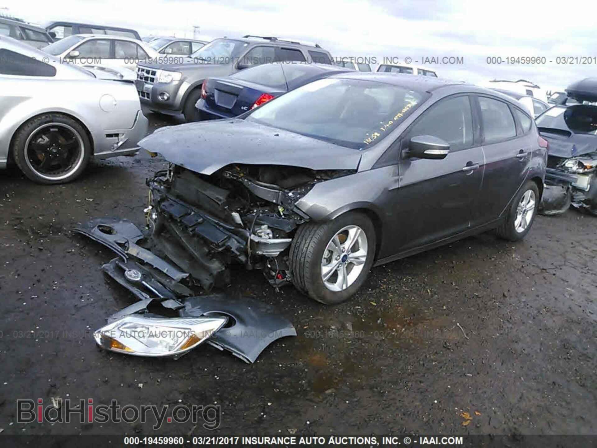 2014 Ford Focus - VIN: 1FADP3K23EL238059 - Photo 2