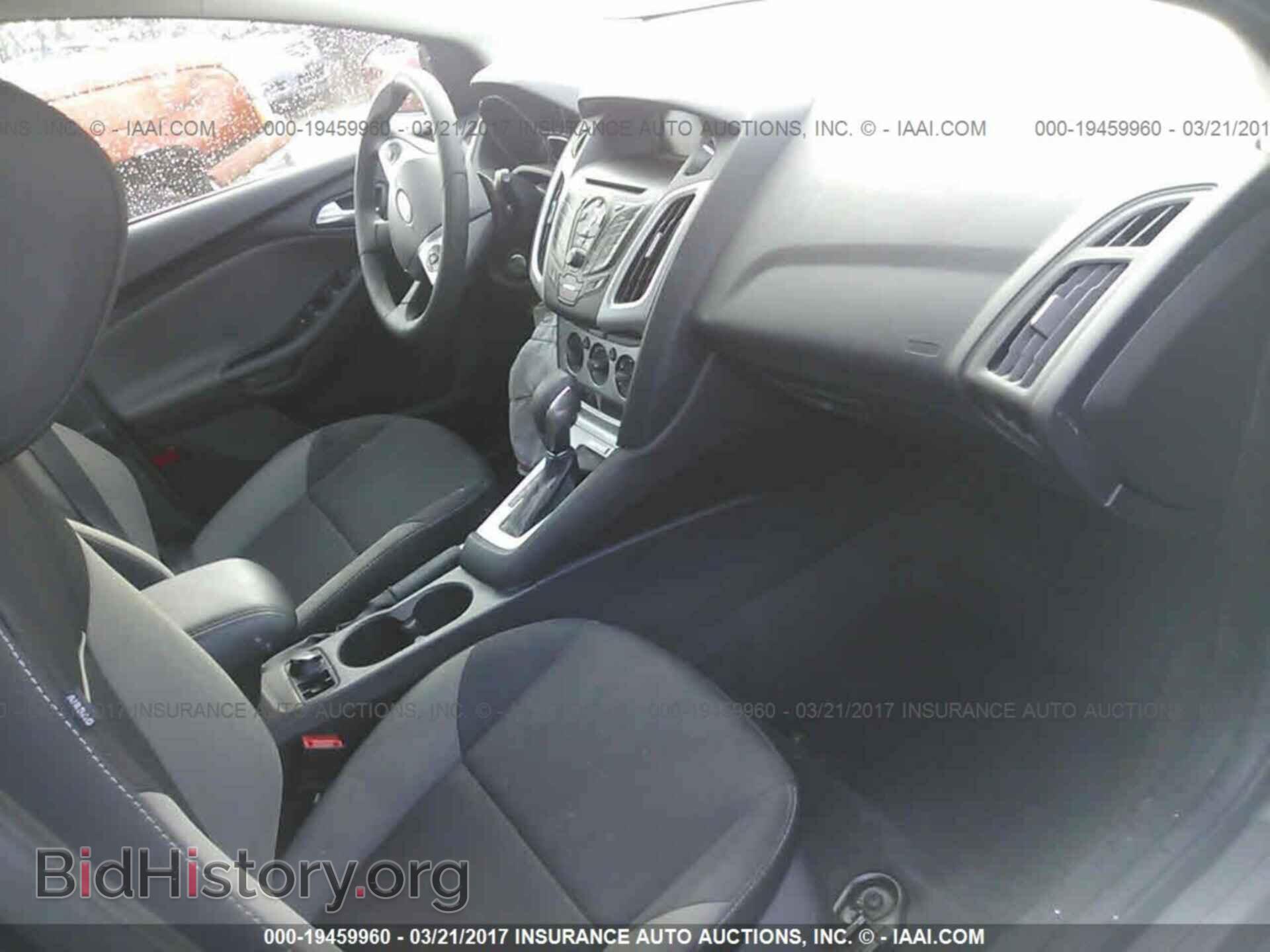 2014 Ford Focus - VIN: 1FADP3K23EL238059 - Photo 5