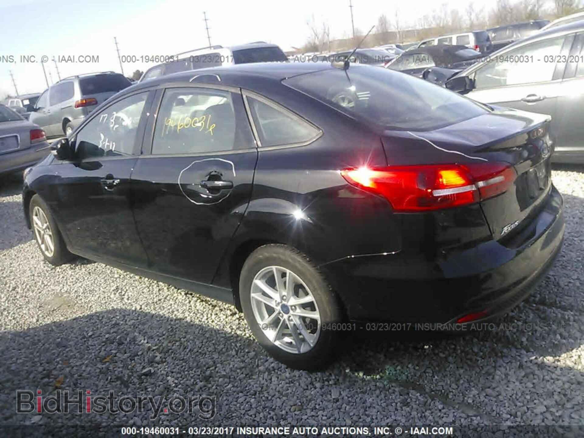 2016 Ford Focus - VIN: 1FADP3F27GL358945 - Фото 3