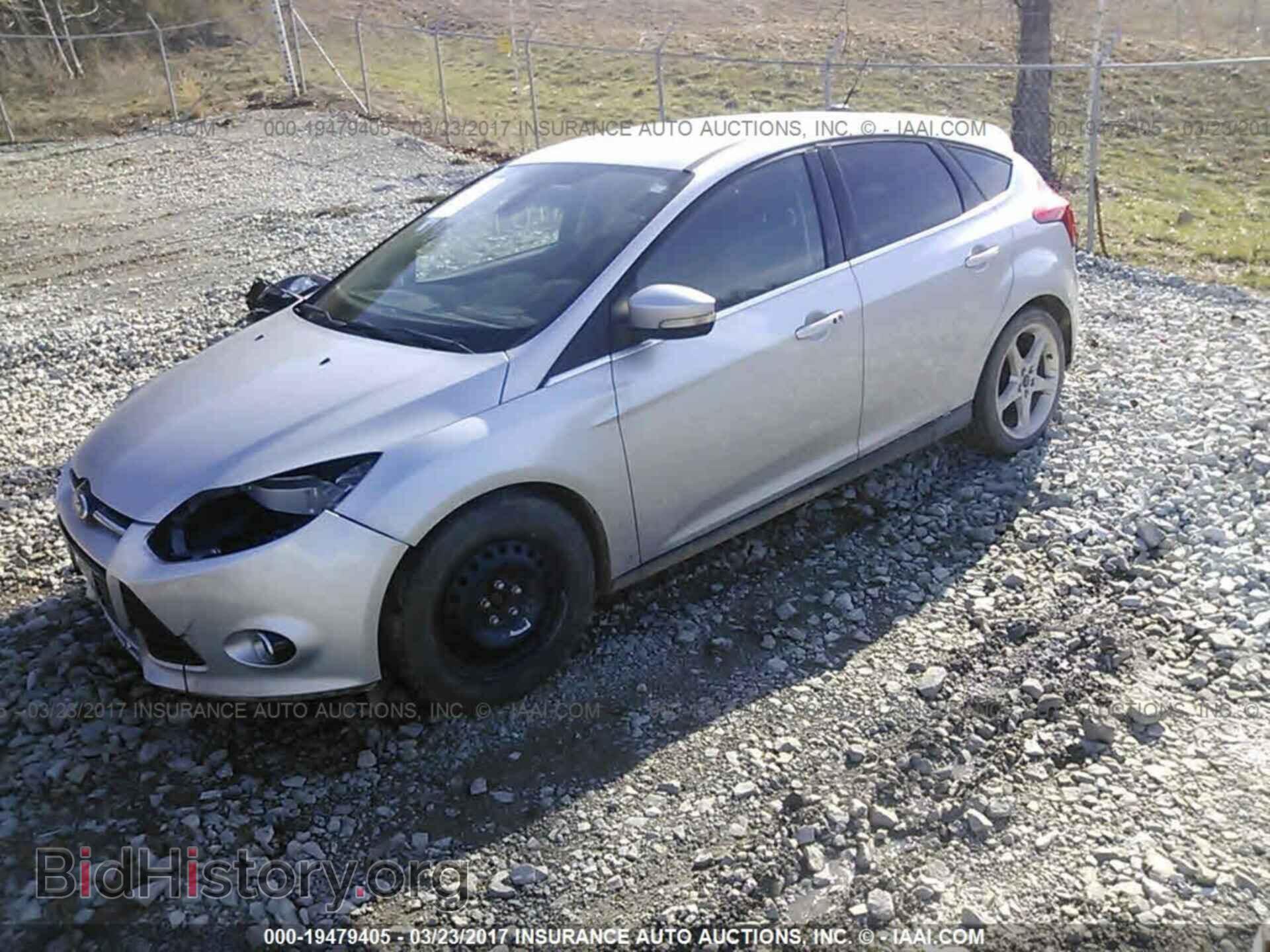 2012 Ford Focus - VIN: 1FAHP3N21CL126287 - Photo 2