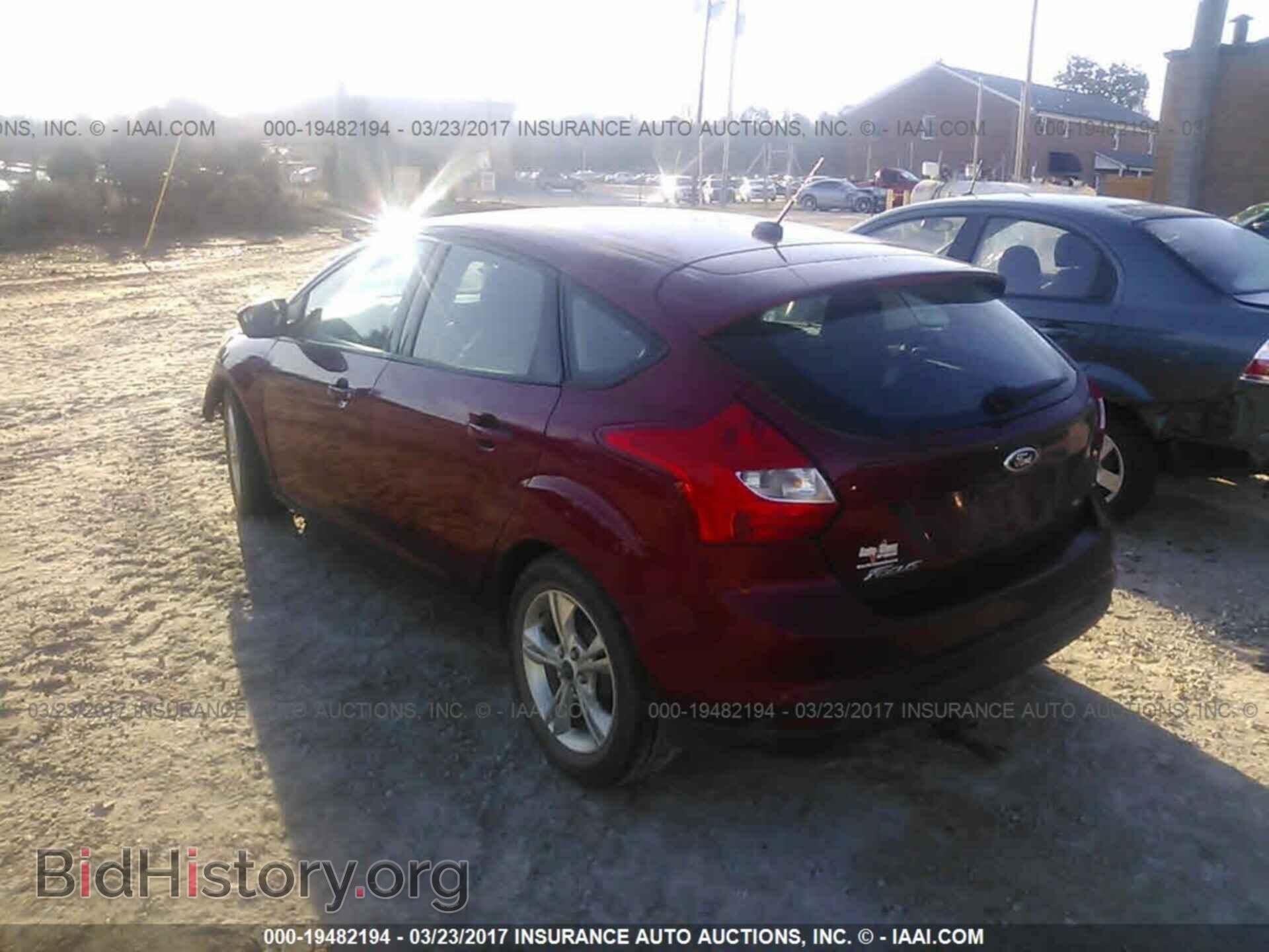 2014 Ford Focus - VIN: 1FADP3K27EL334566 - Photo 3