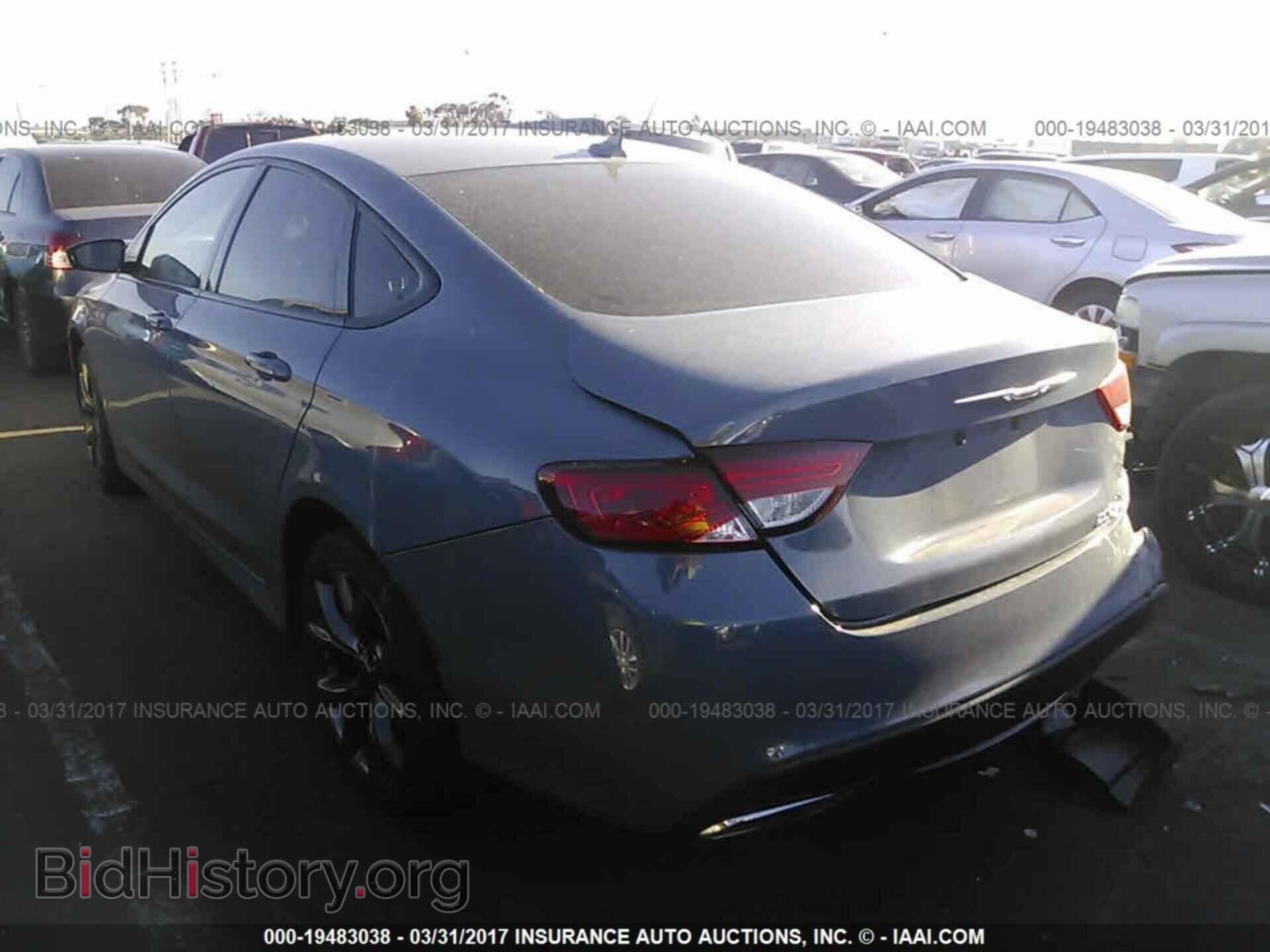 2015 Chrysler 200 - VIN: 1C3CCCBB2FN635953 - Фото 3