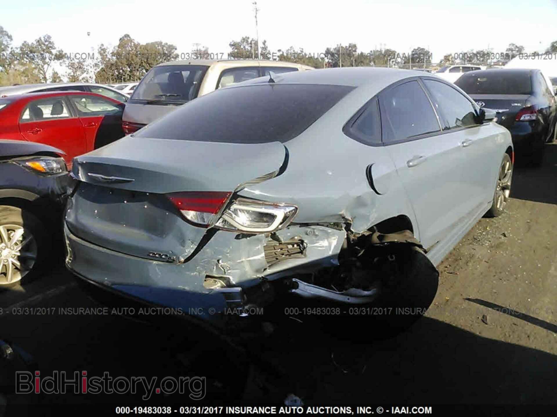 2015 Chrysler 200 - VIN: 1C3CCCBB2FN635953 - Фото 4