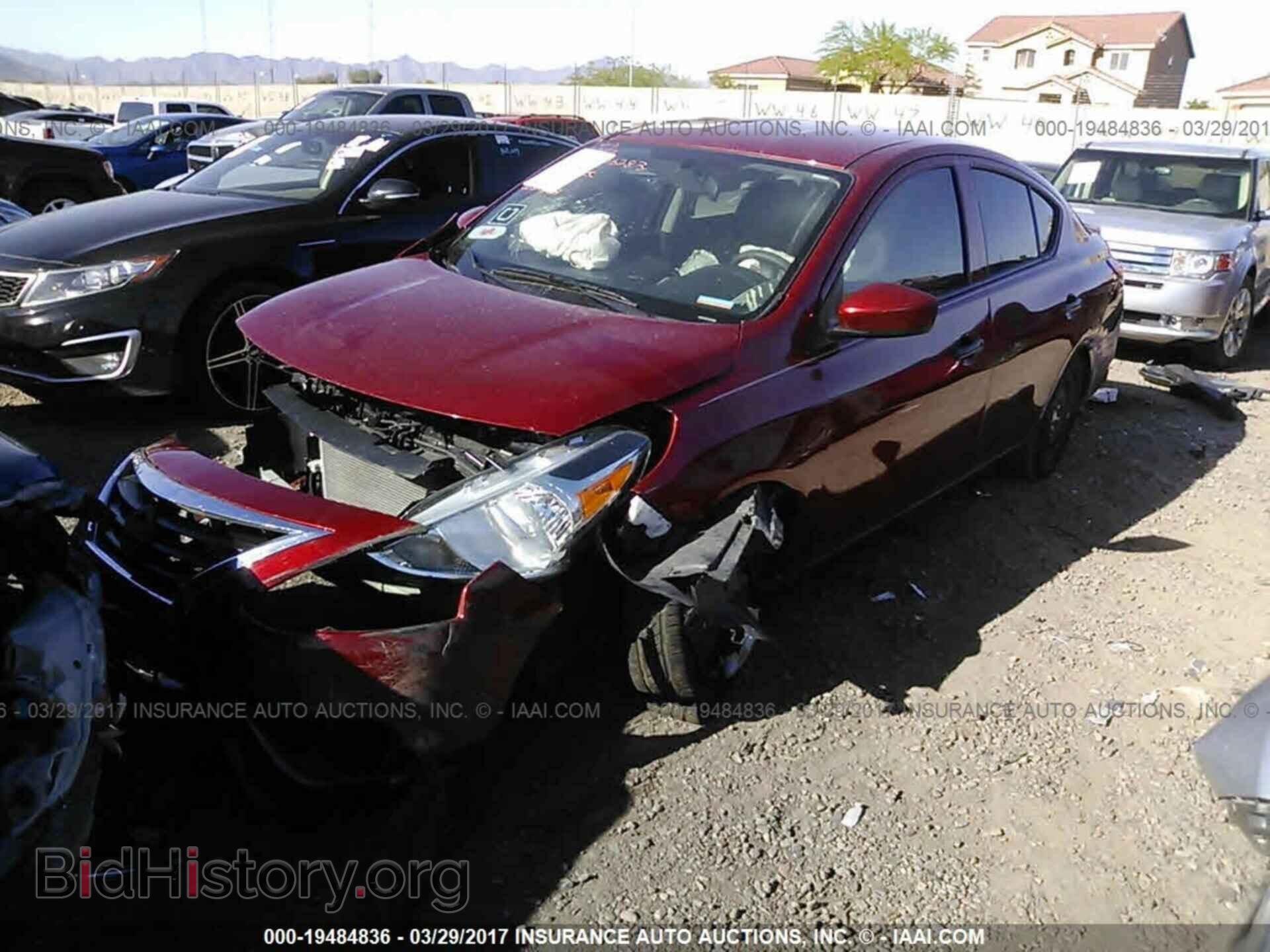2017 Nissan Versa - VIN: 3N1CN7AP1HL816526 - Photo 2