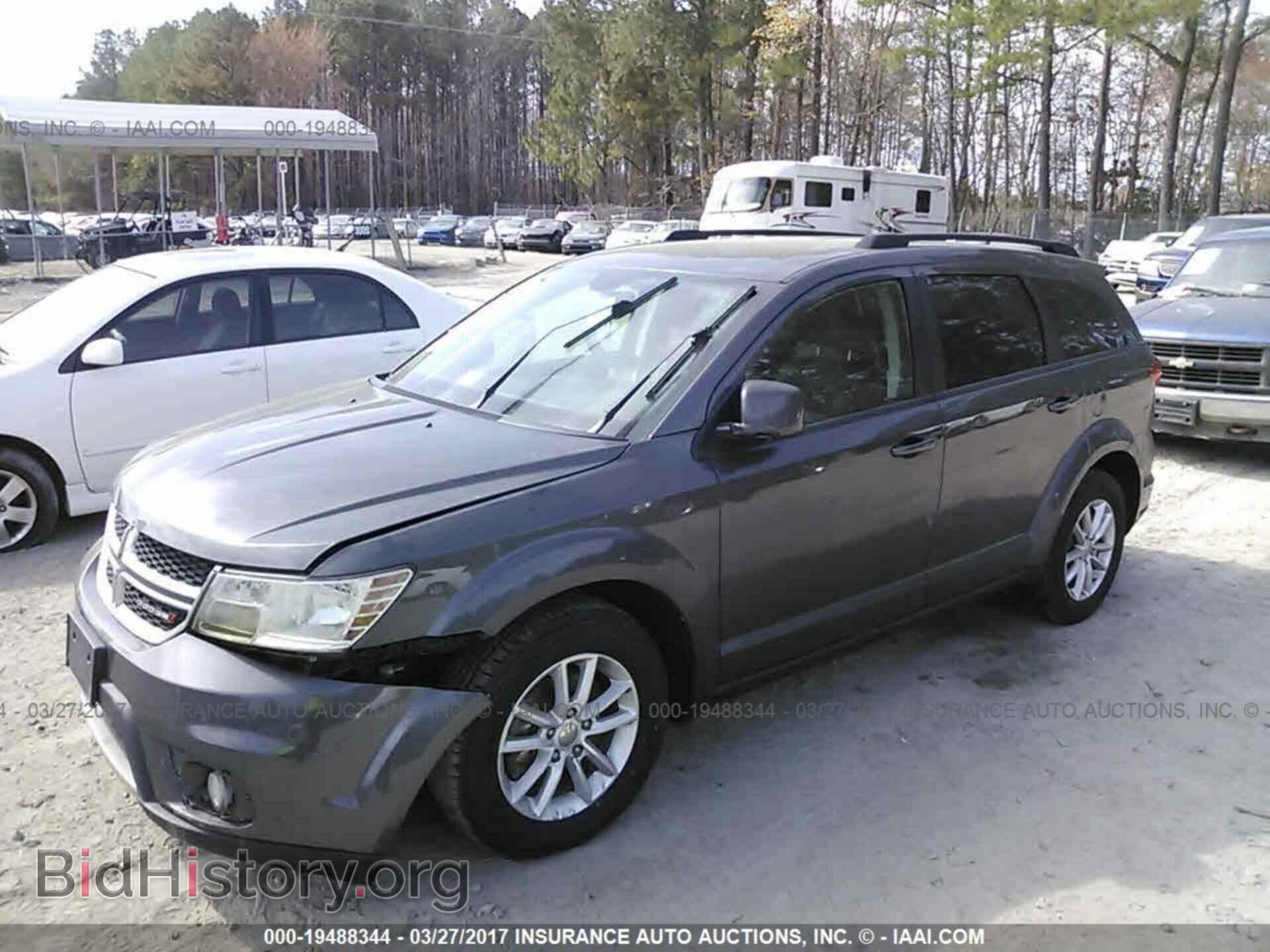 2014 Dodge Journey - VIN: 3C4PDCBB7ET139779 - Фото 2