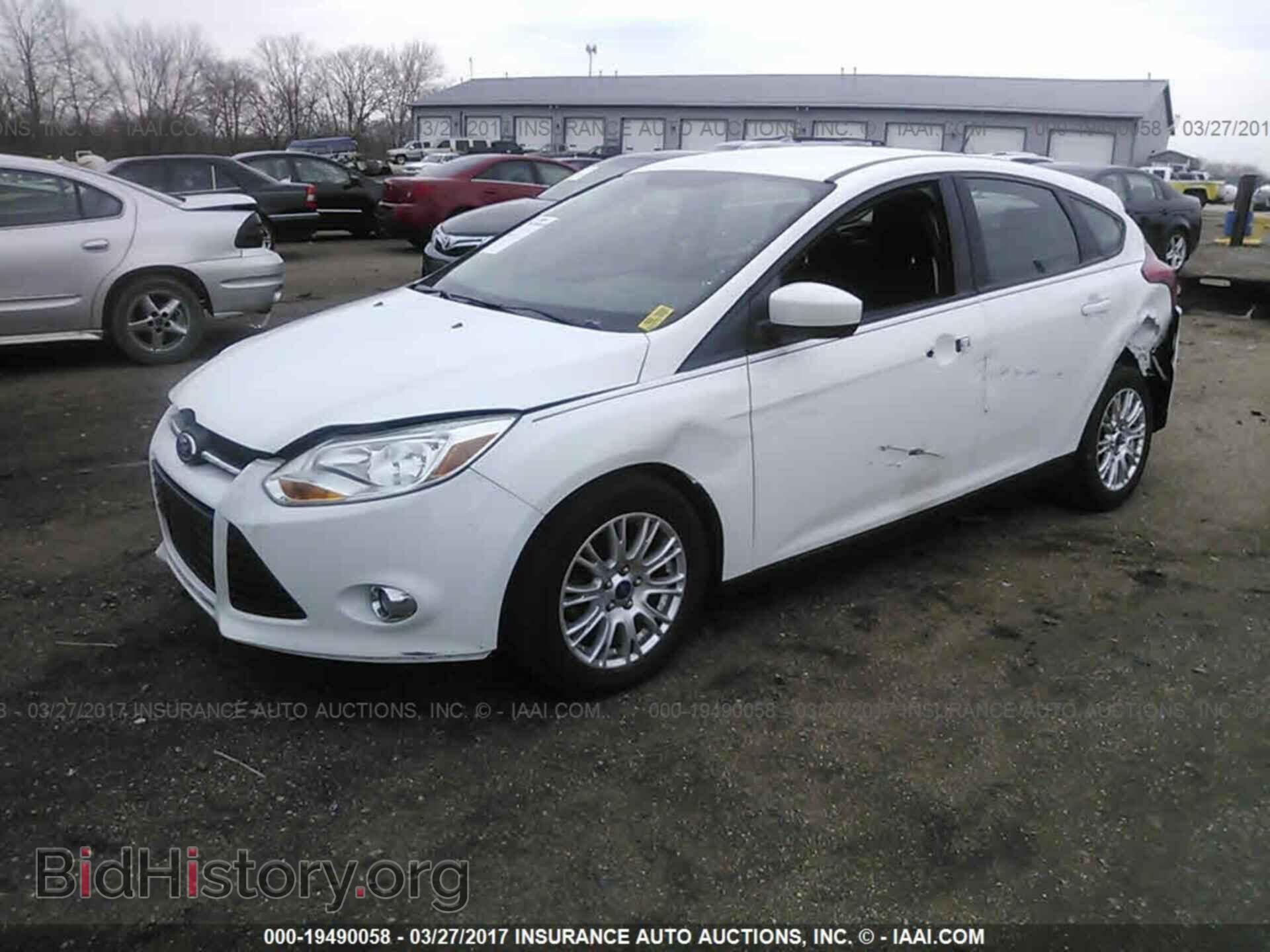 2012 Ford Focus - VIN: 1FAHP3K20CL333435 - Photo 2