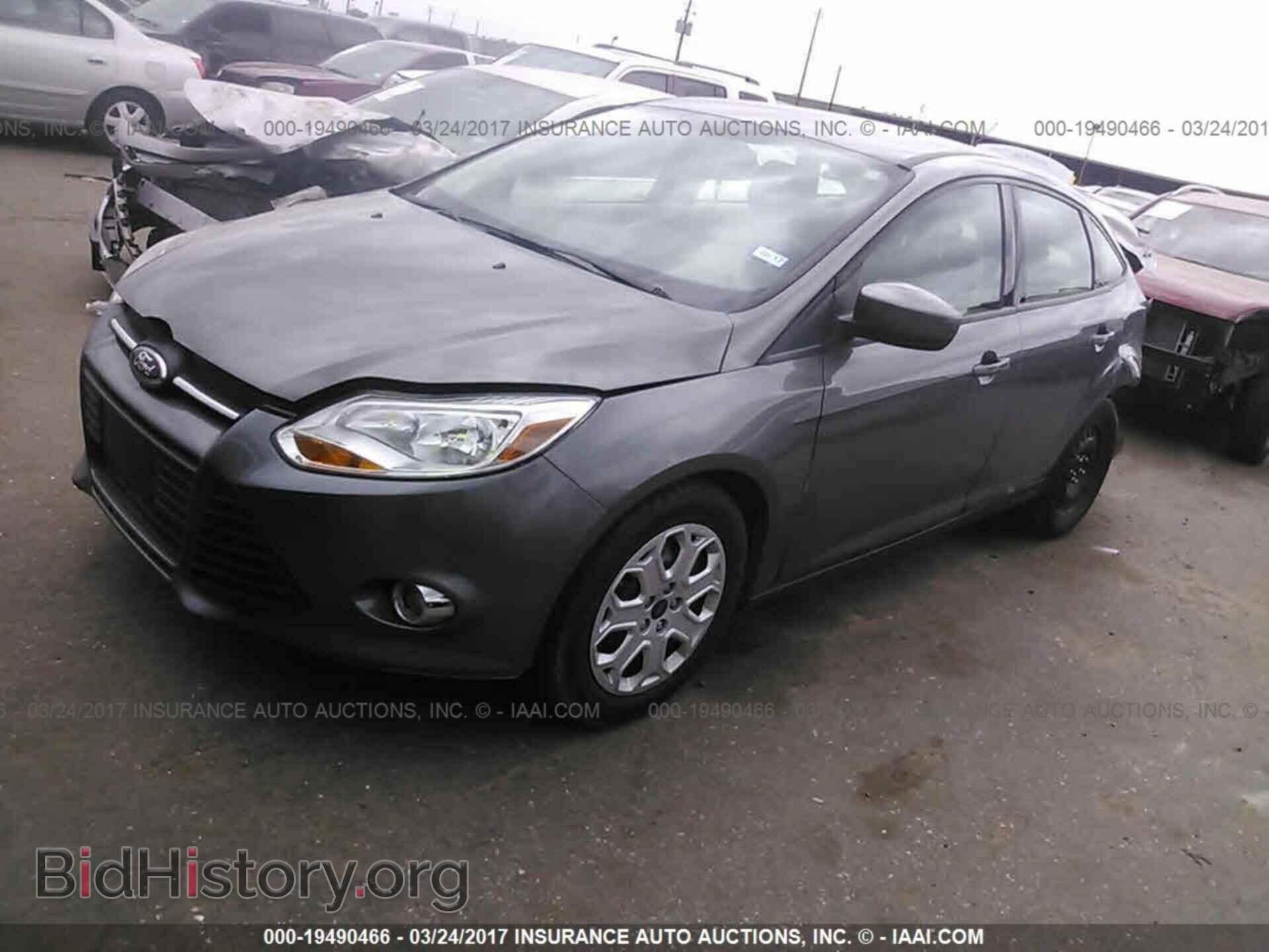2012 Ford Focus - VIN: 1FAHP3F27CL391469 - Photo 2