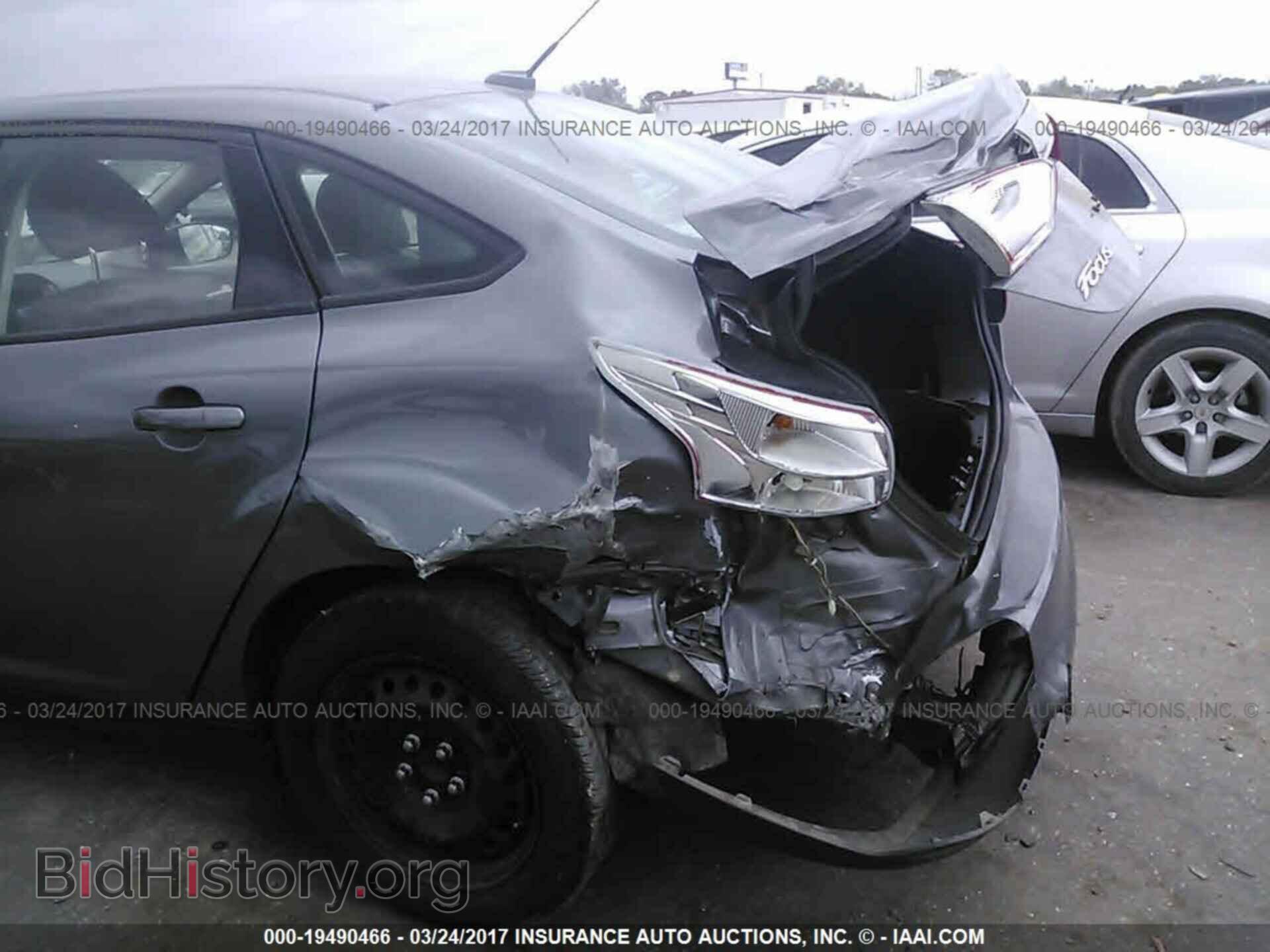 2012 Ford Focus - VIN: 1FAHP3F27CL391469 - Photo 6
