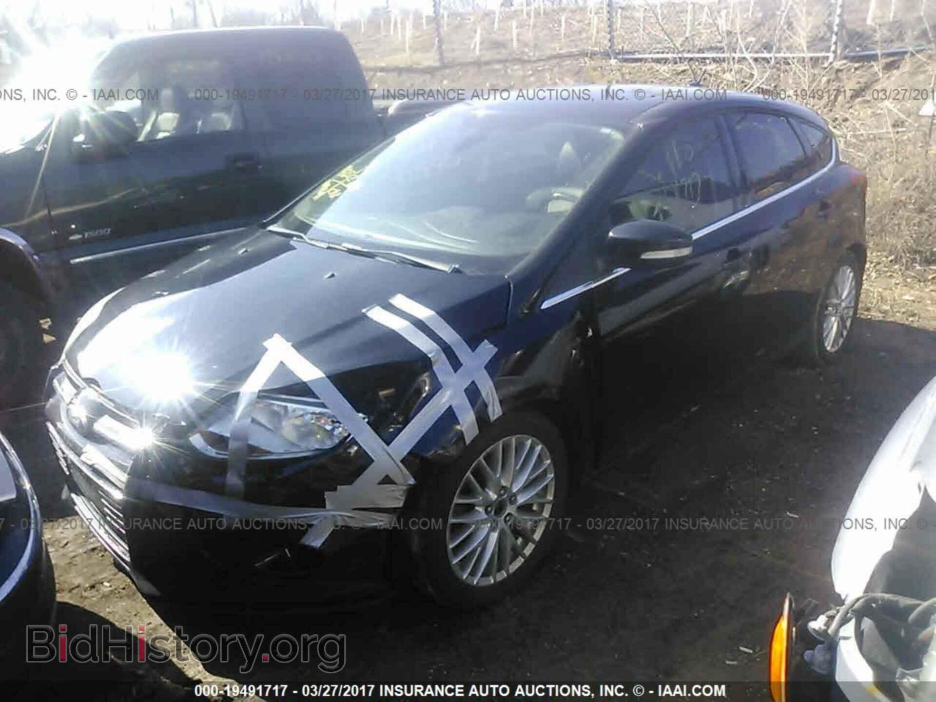 2012 Ford Focus - VIN: 1FAHP3M2XCL263133 - Photo 2