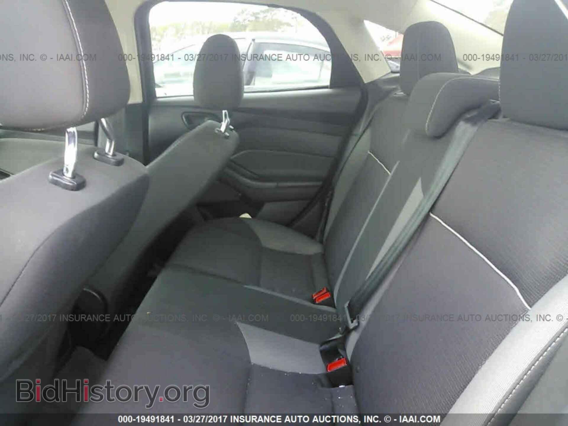 2012 Ford Focus - VIN: 1FAHP3E27CL330608 - Photo 8