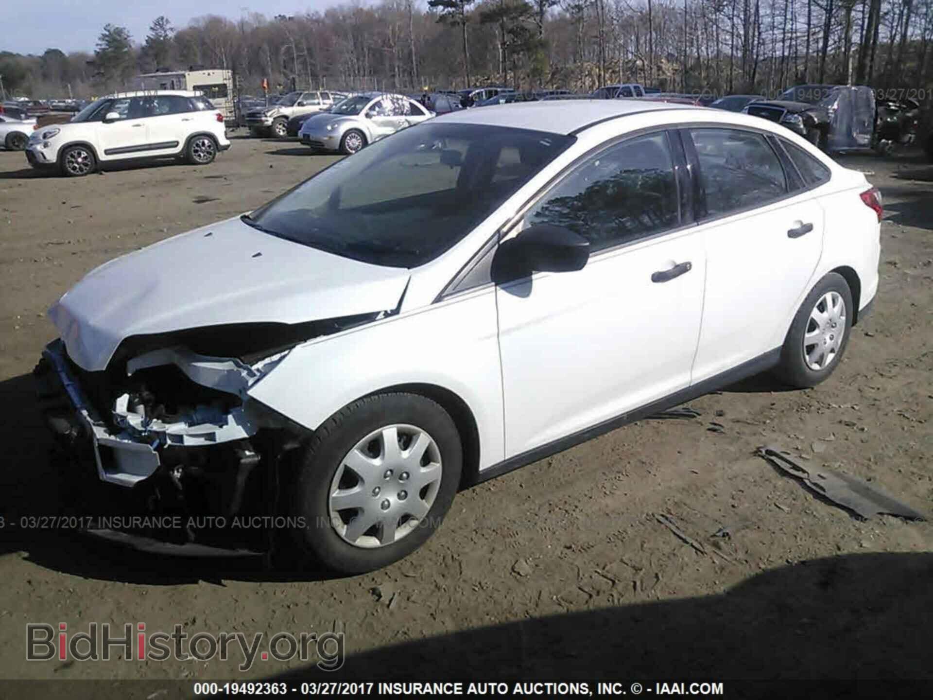 2014 Ford Focus - VIN: 1FADP3E23EL309921 - Photo 2