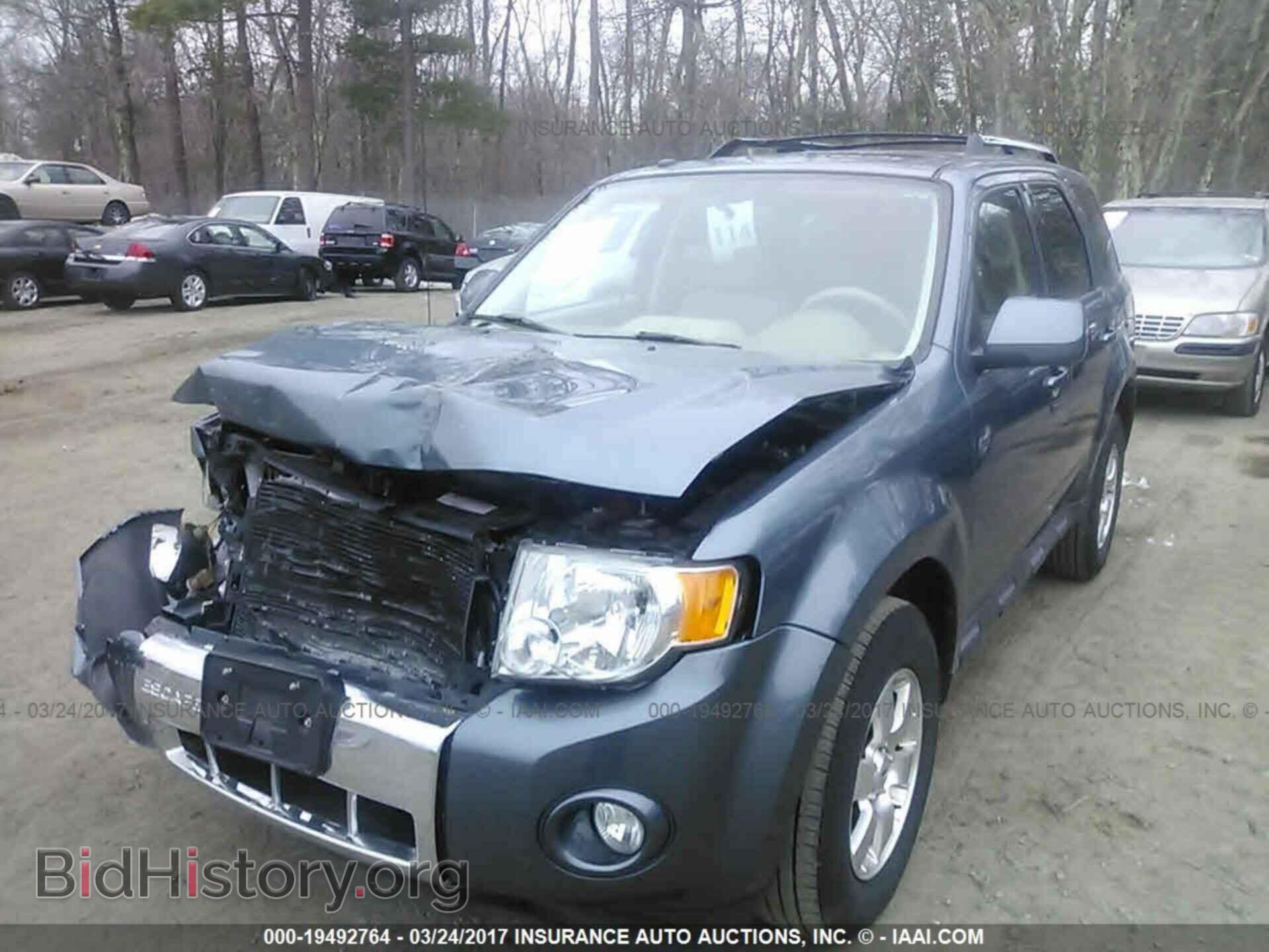 2011 Ford Escape - VIN: 1FMCU9EG9BKB94574 - Photo 2