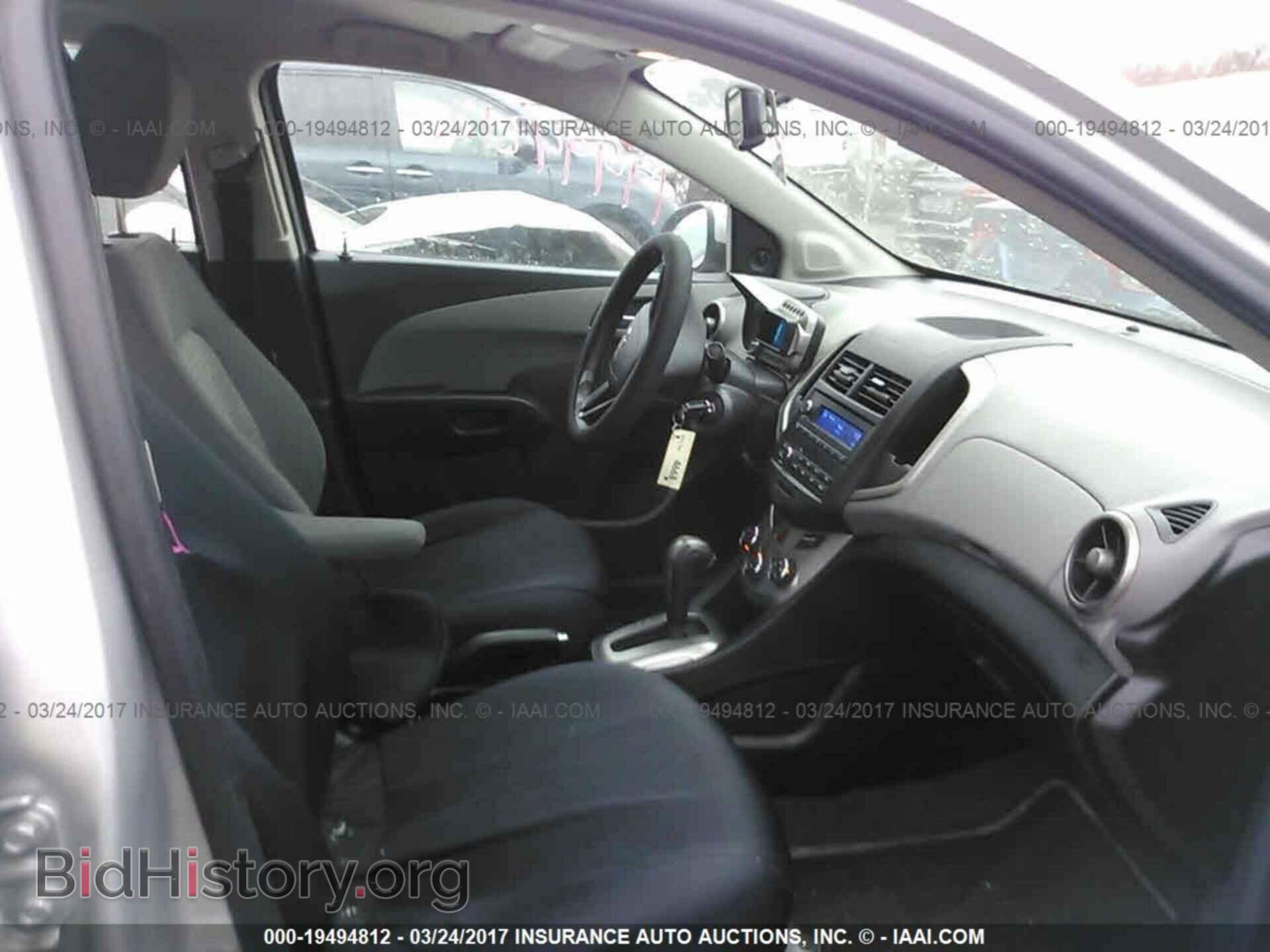 2014 Chevrolet Sonic - VIN: 1G1JA5SH3E4210263 - Фото 5