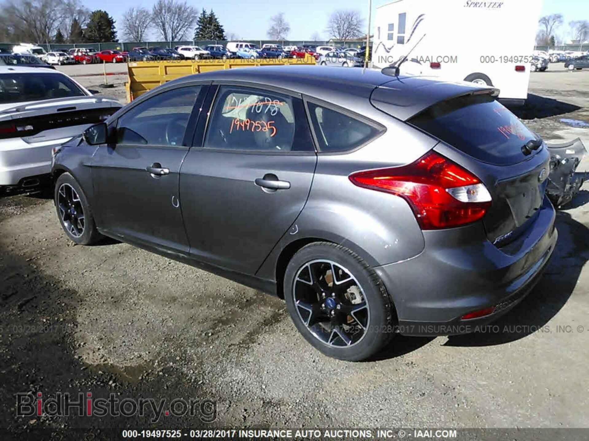 2014 Ford Focus - VIN: 1FADP3K2XEL167717 - Photo 3