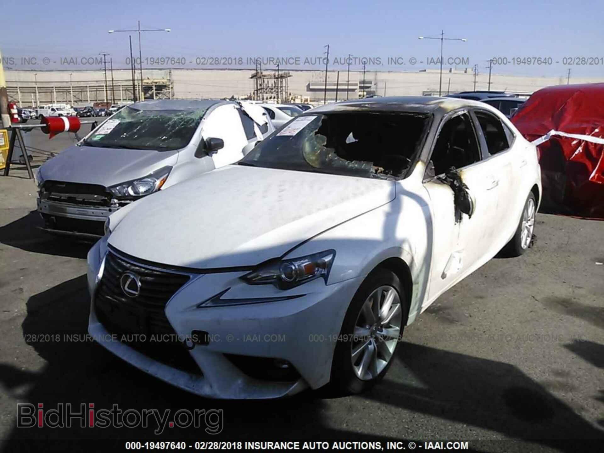 2016 Lexus Is - VIN: JTHBA1D21G5035634 - Фото 2