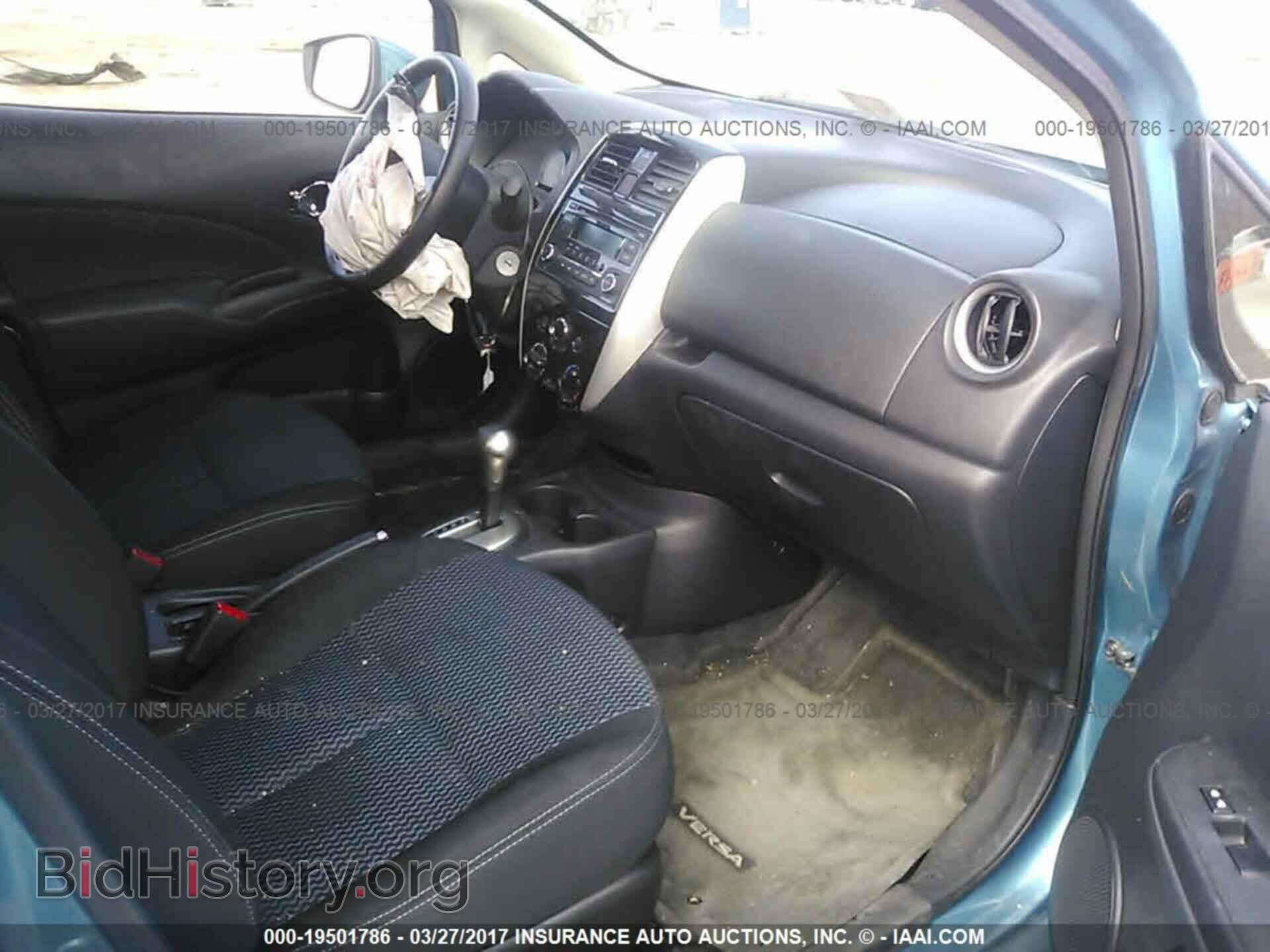 2015 Nissan Versa note - VIN: 3N1CE2CP8FL368377 - Photo 5