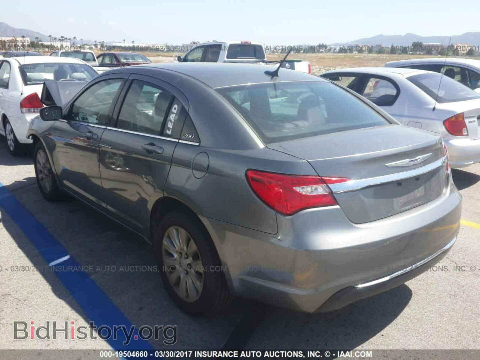 2013 Chrysler 200 - VIN: 1C3CCBAB2DN733406 - Фото 3