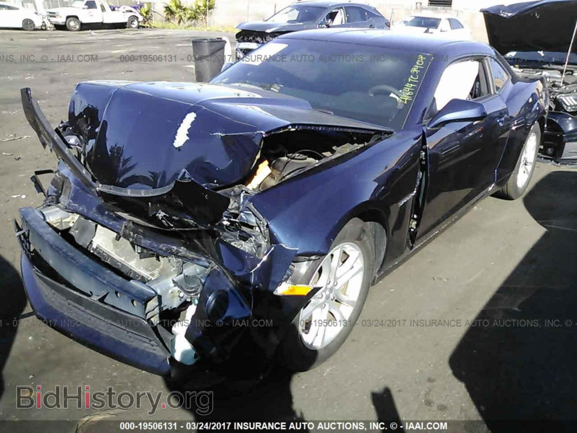 2015 Chevrolet Camaro - VIN: 2G1FB1E31F9310629 - Фото 2