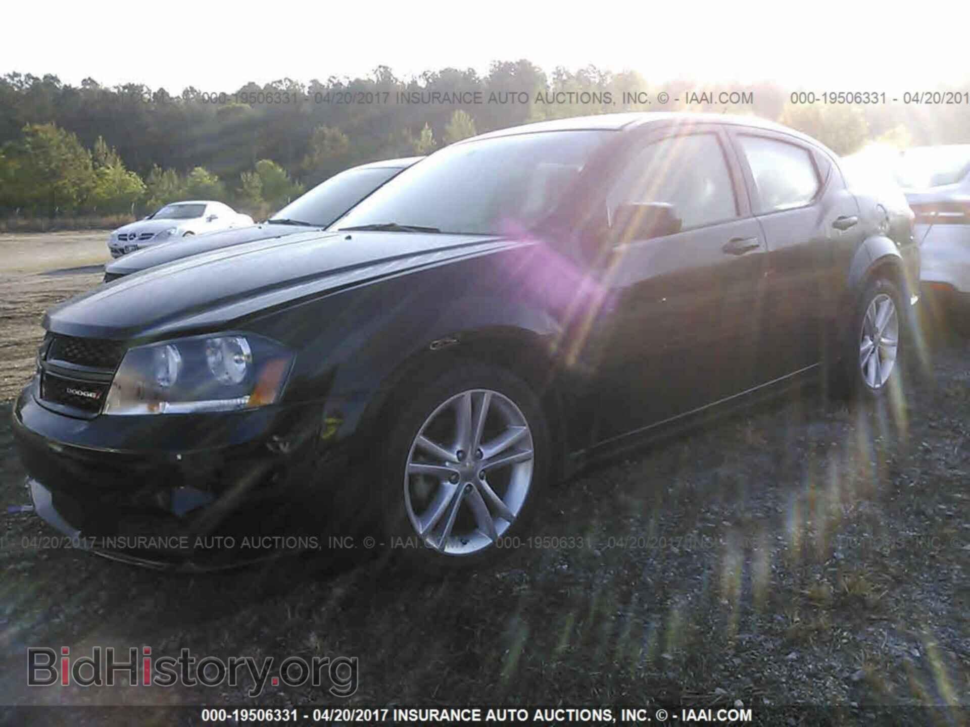 2014 Dodge Avenger - VIN: 1C3CDZAB5EN184100 - Photo 2