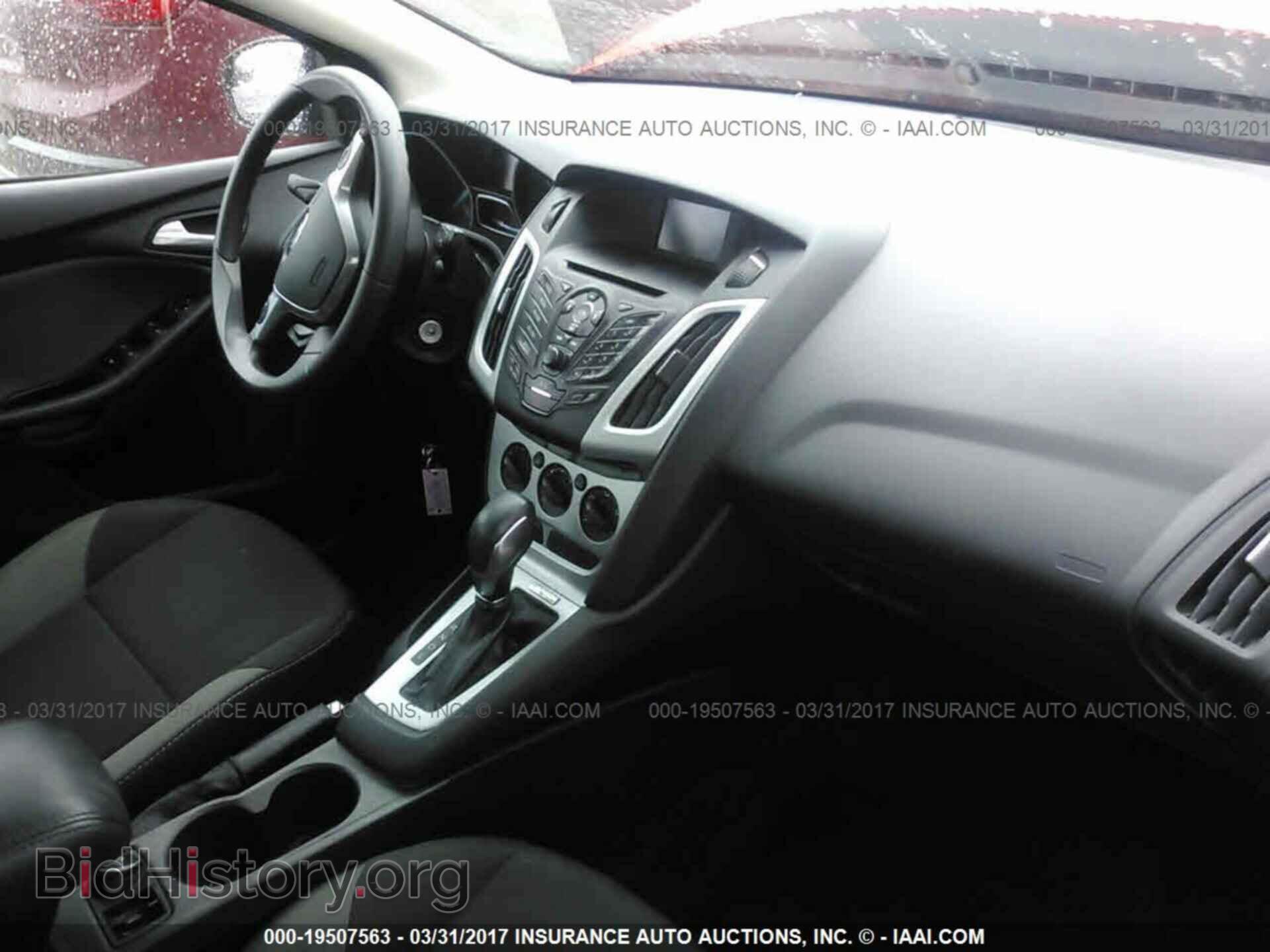 2014 Ford Focus - VIN: 1FADP3F22EL128081 - Фото 5