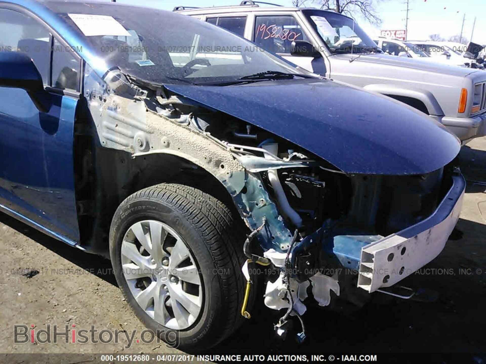 2012 Honda Civic - VIN: 19XFB2F57CE044298 - Photo 6