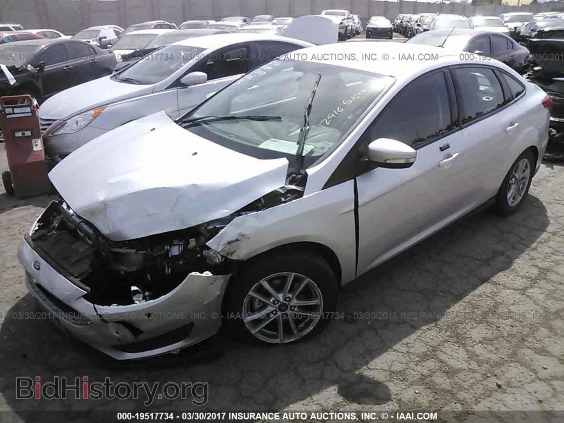 2015 Ford Focus - VIN: 1FADP3F22FL314723 - Photo 2
