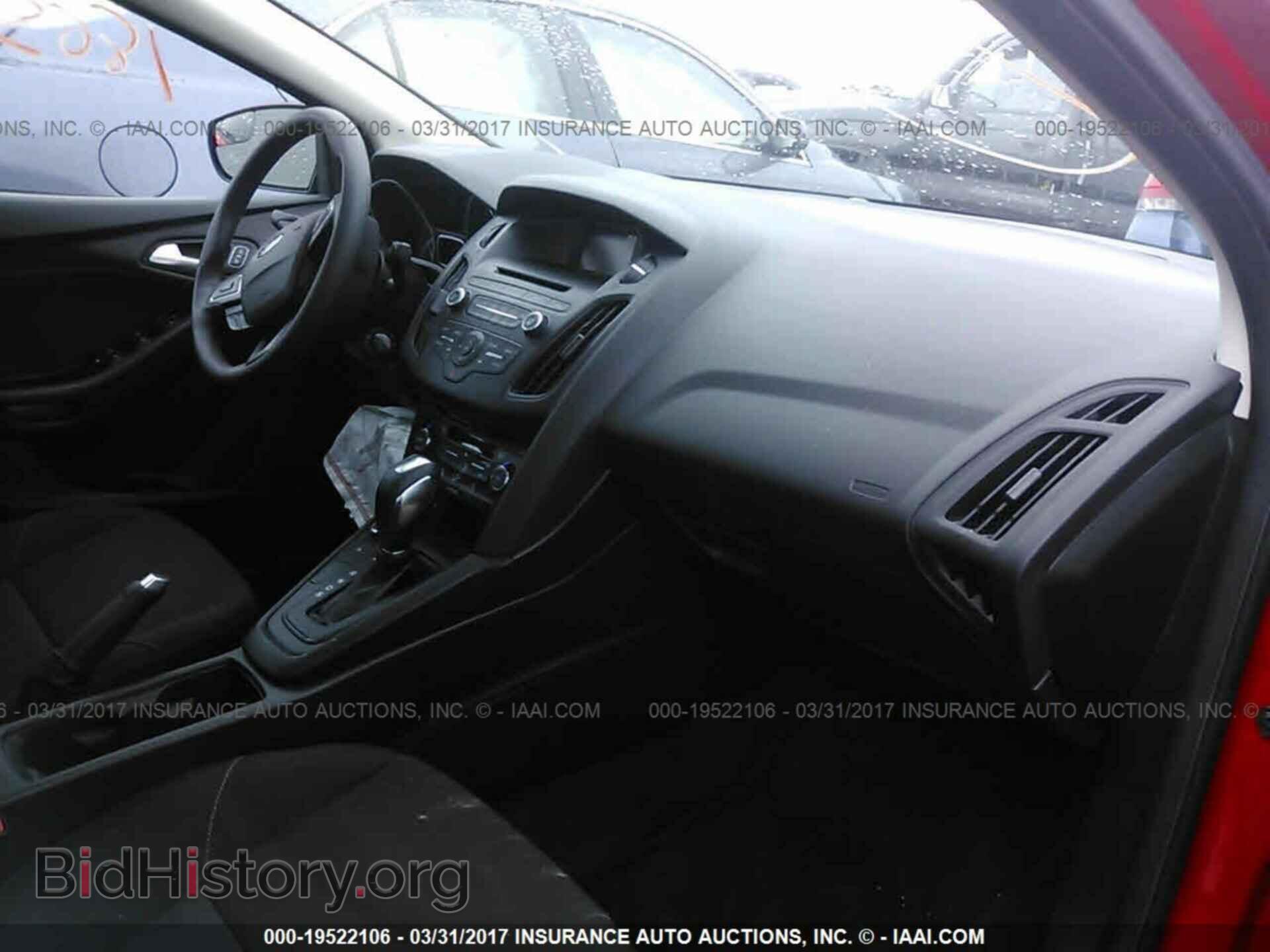 2016 Ford Focus - VIN: 1FADP3FE4GL293272 - Photo 5