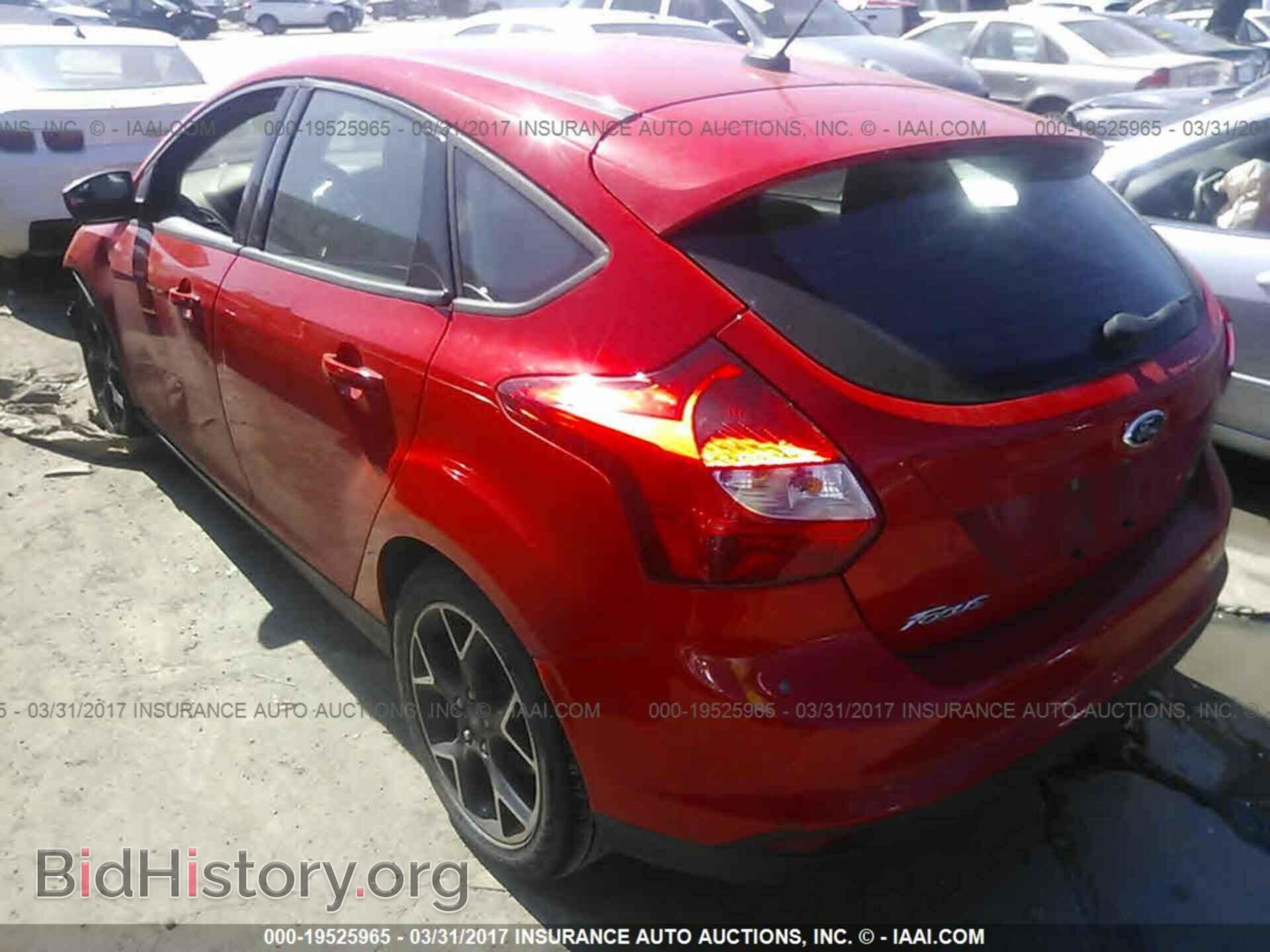 2012 Ford Focus - VIN: 1FAHP3K26CL410566 - Photo 3