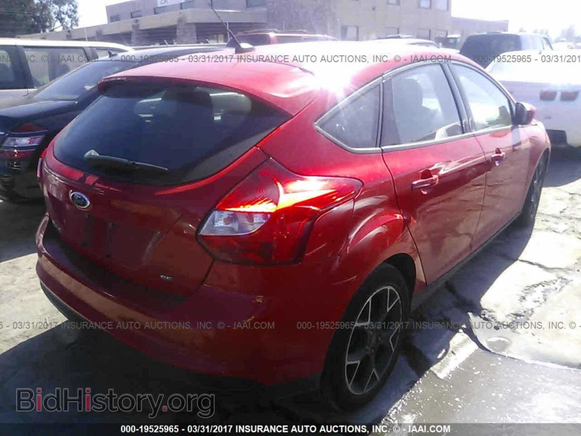 2012 Ford Focus - VIN: 1FAHP3K26CL410566 - Photo 4
