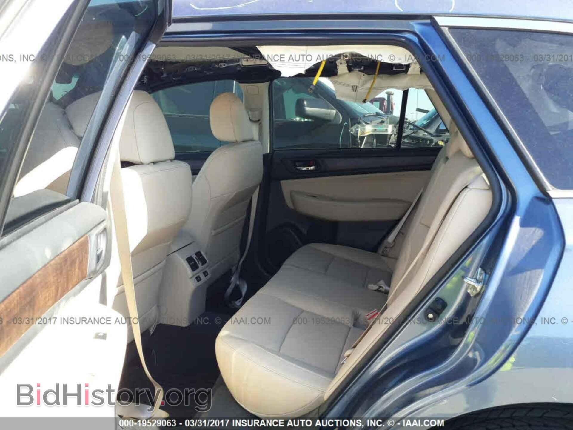 2016 Subaru Outback - VIN: 4S4BSANCXG3358027 - Photo 8