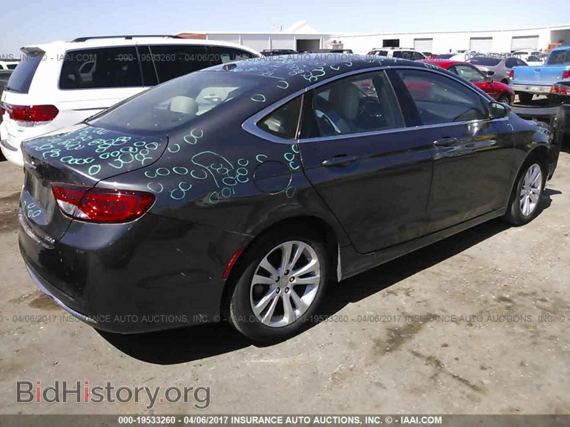 2015 Chrysler 200 - VIN: 1C3CCCAB6FN543181 - Photo 4