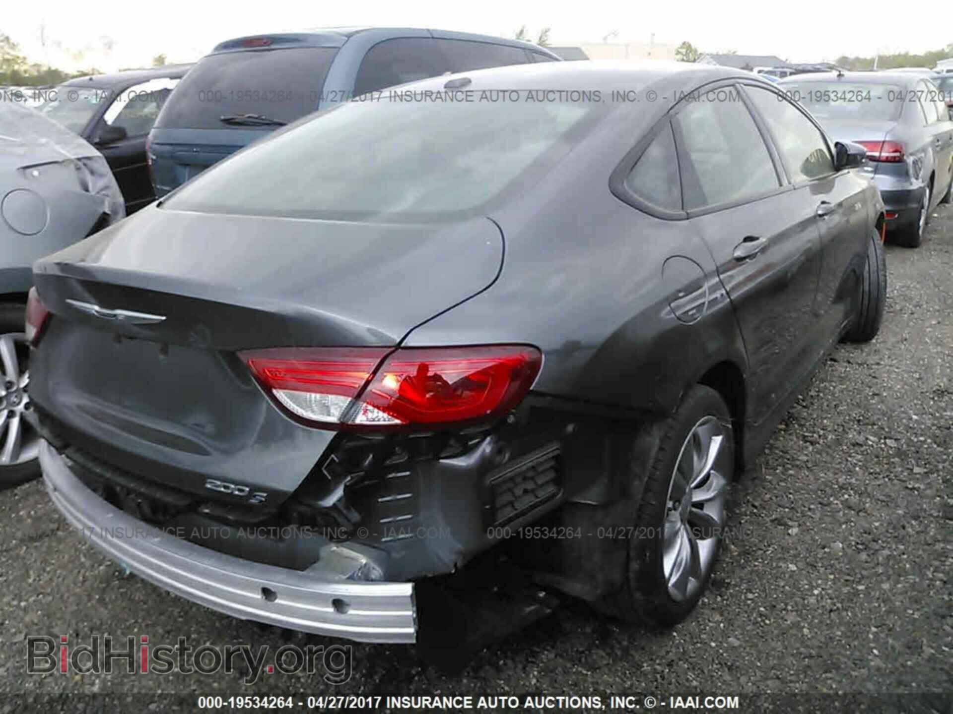 2015 Chrysler 200 - VIN: 1C3CCCBBXFN721933 - Photo 4