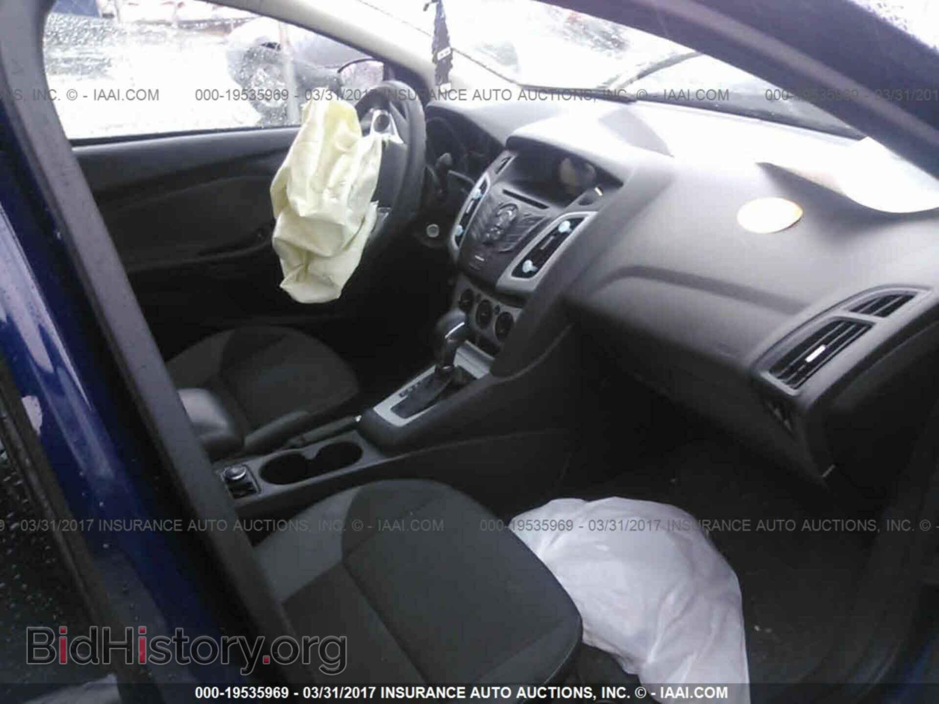 2012 Ford Focus - VIN: 1FAHP3F22CL148233 - Photo 5
