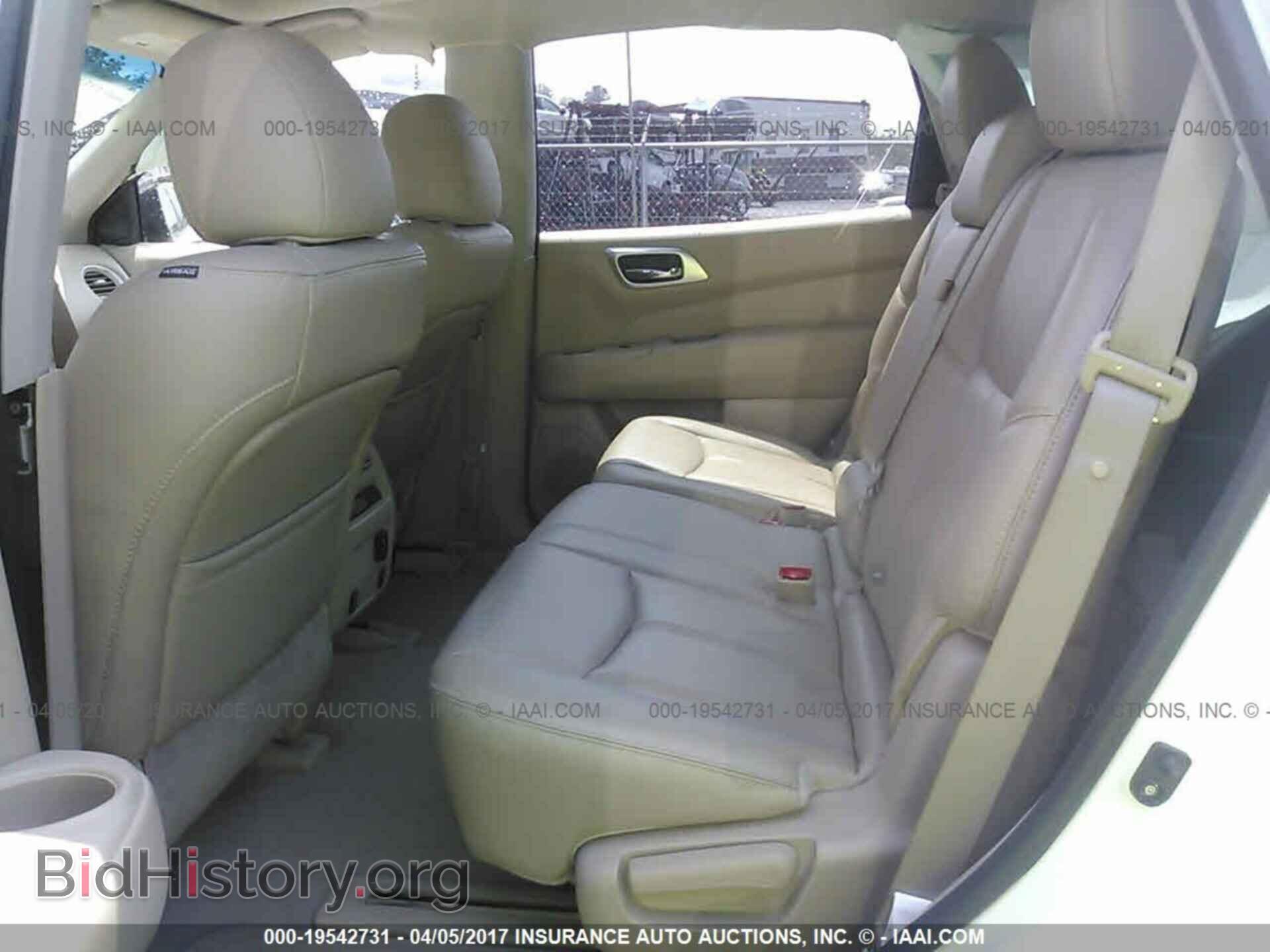 2015 Nissan Pathfinder - VIN: 5N1AR2MN3FC606231 - Фото 8