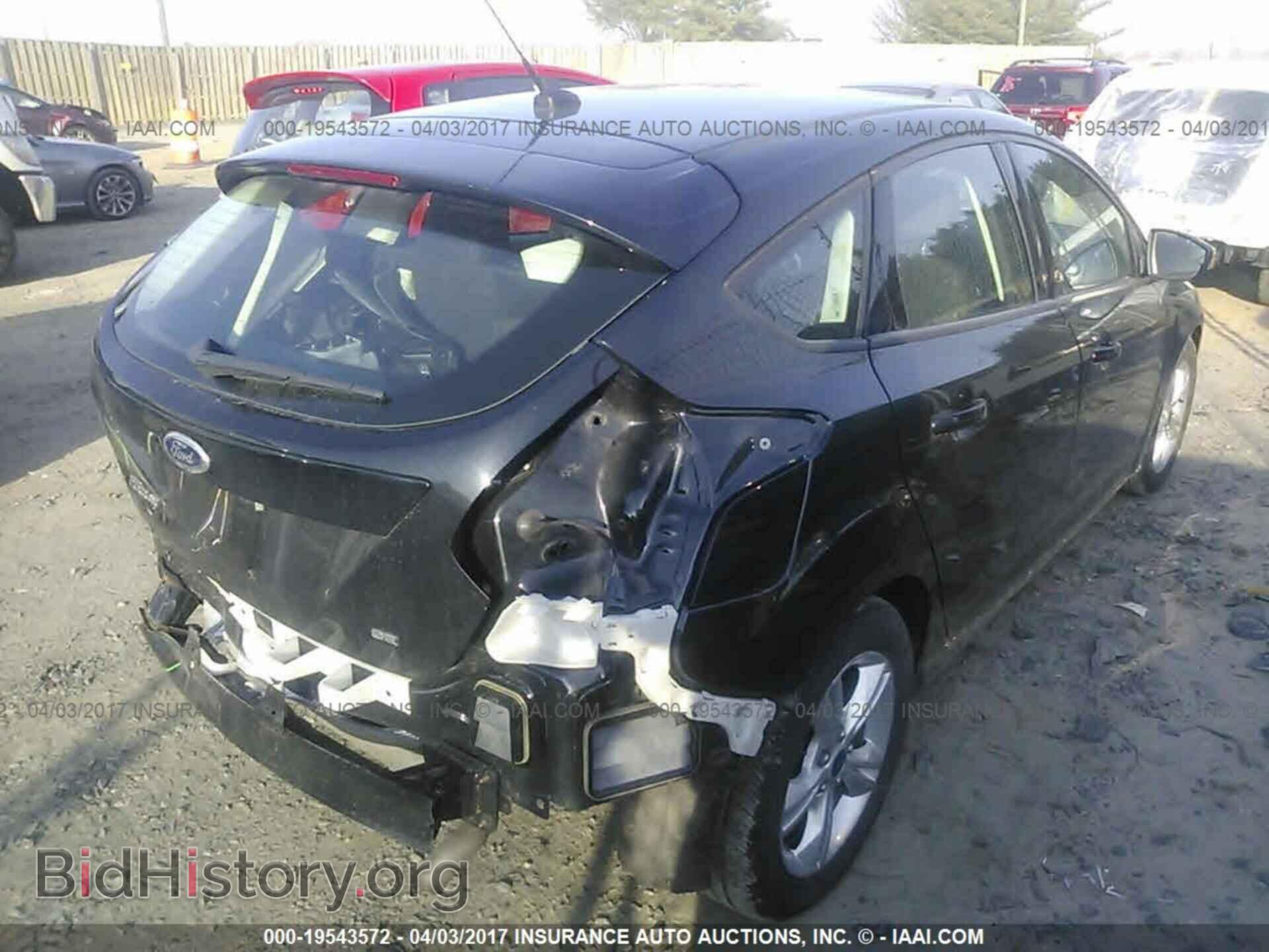 2014 Ford Focus - VIN: 1FADP3K28EL199775 - Фото 4